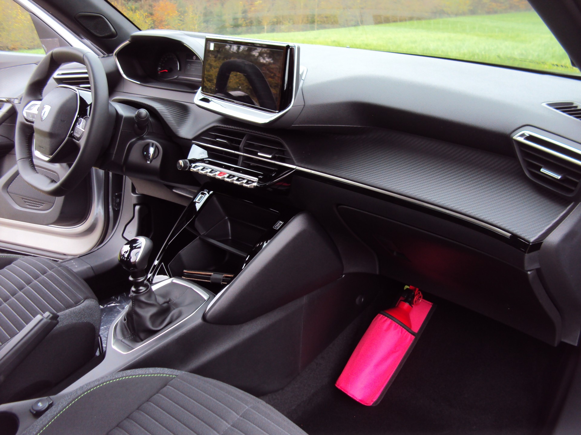 PEUGEOT 2008 1.2 PureTech Active-image-14