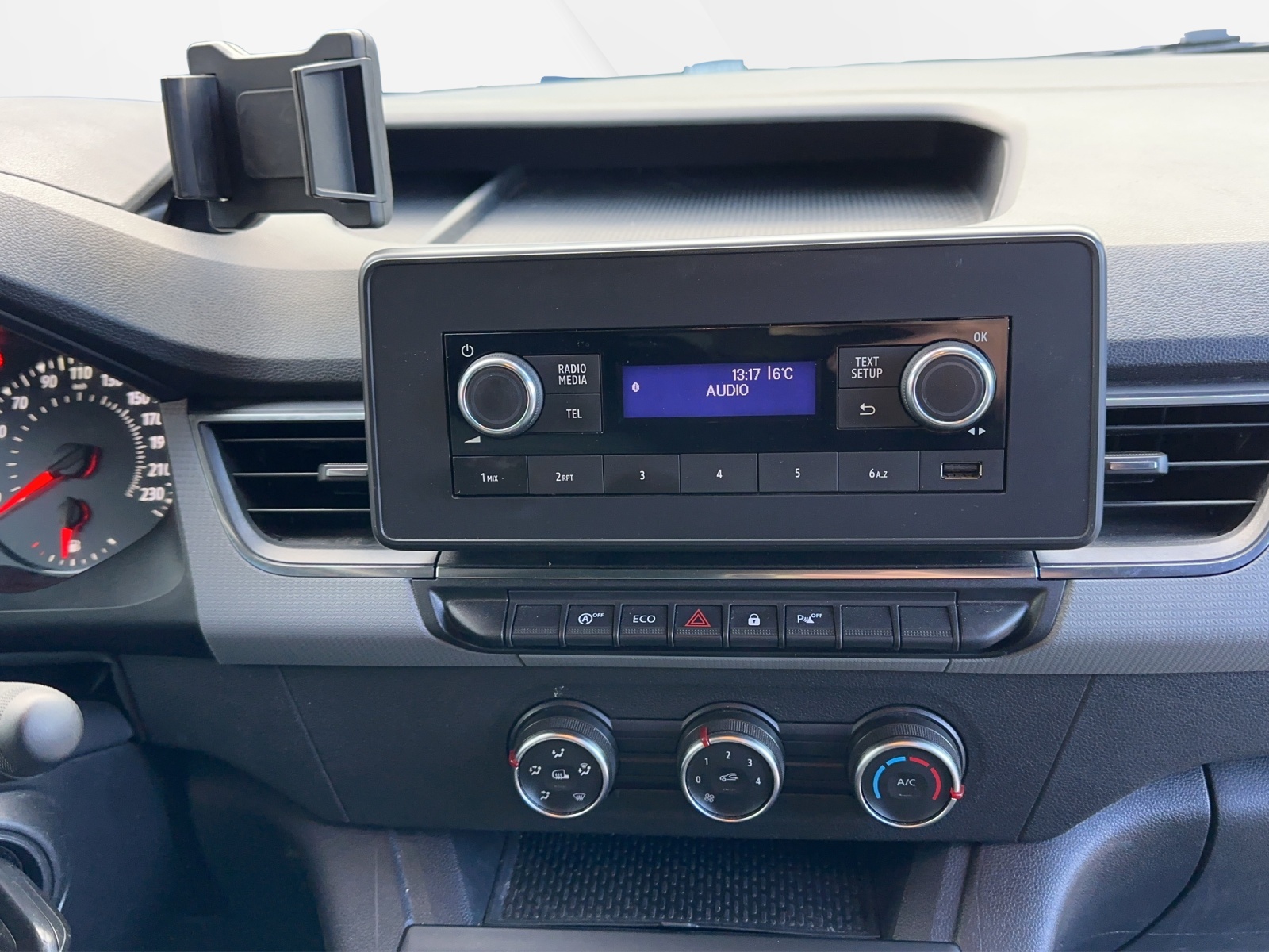 RENAULT Kangoo Van 1.3TCe Open Sesame 130 PF Edition One-image-11