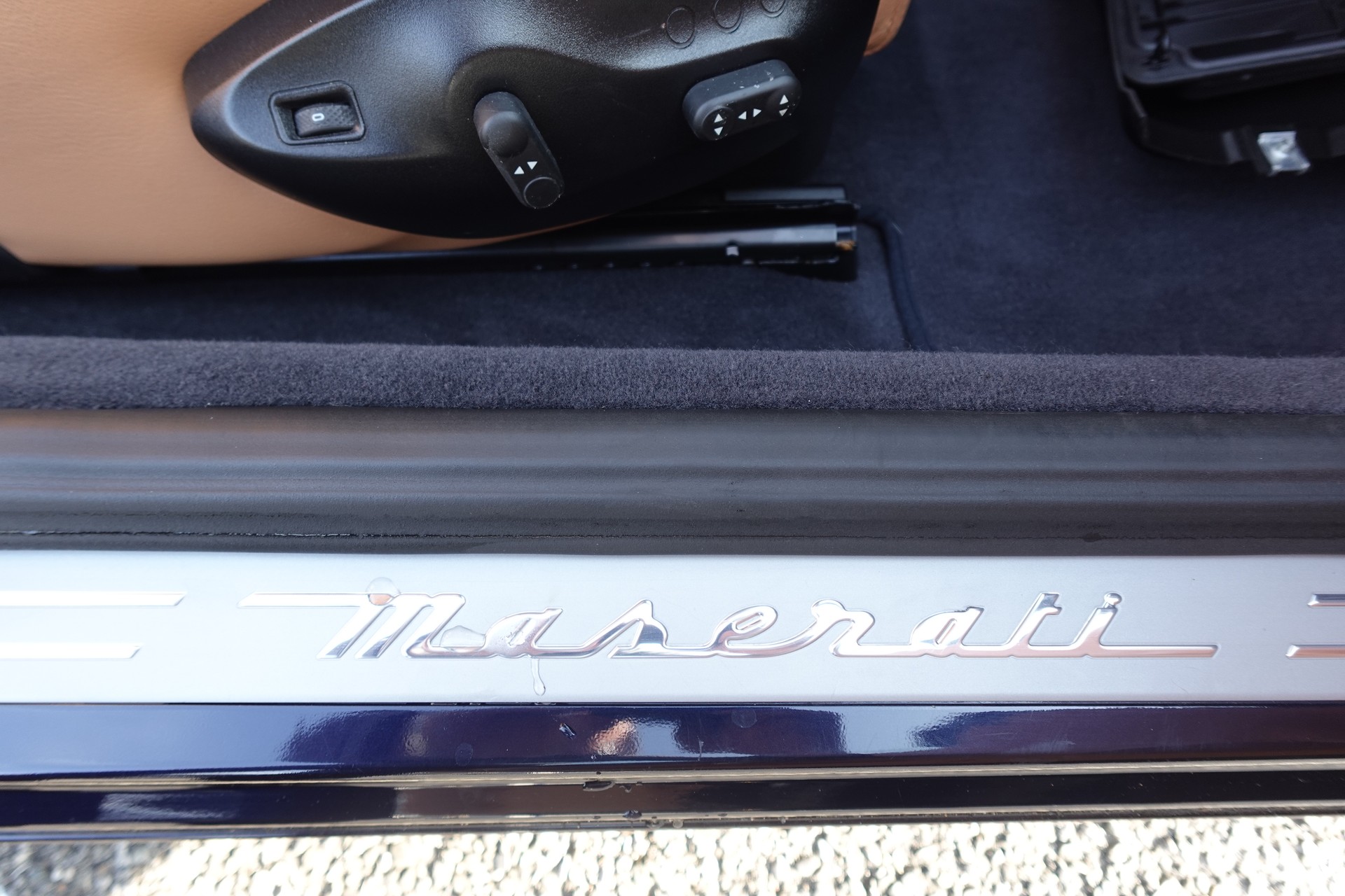 MASERATI GranCabrio Automatica-image-14