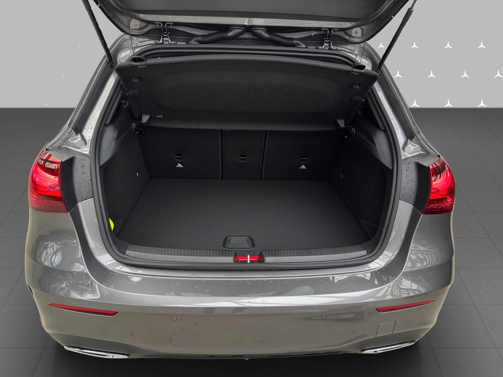 MERCEDES-BENZ A 250 e EQ Star 8G-DCT-image-7