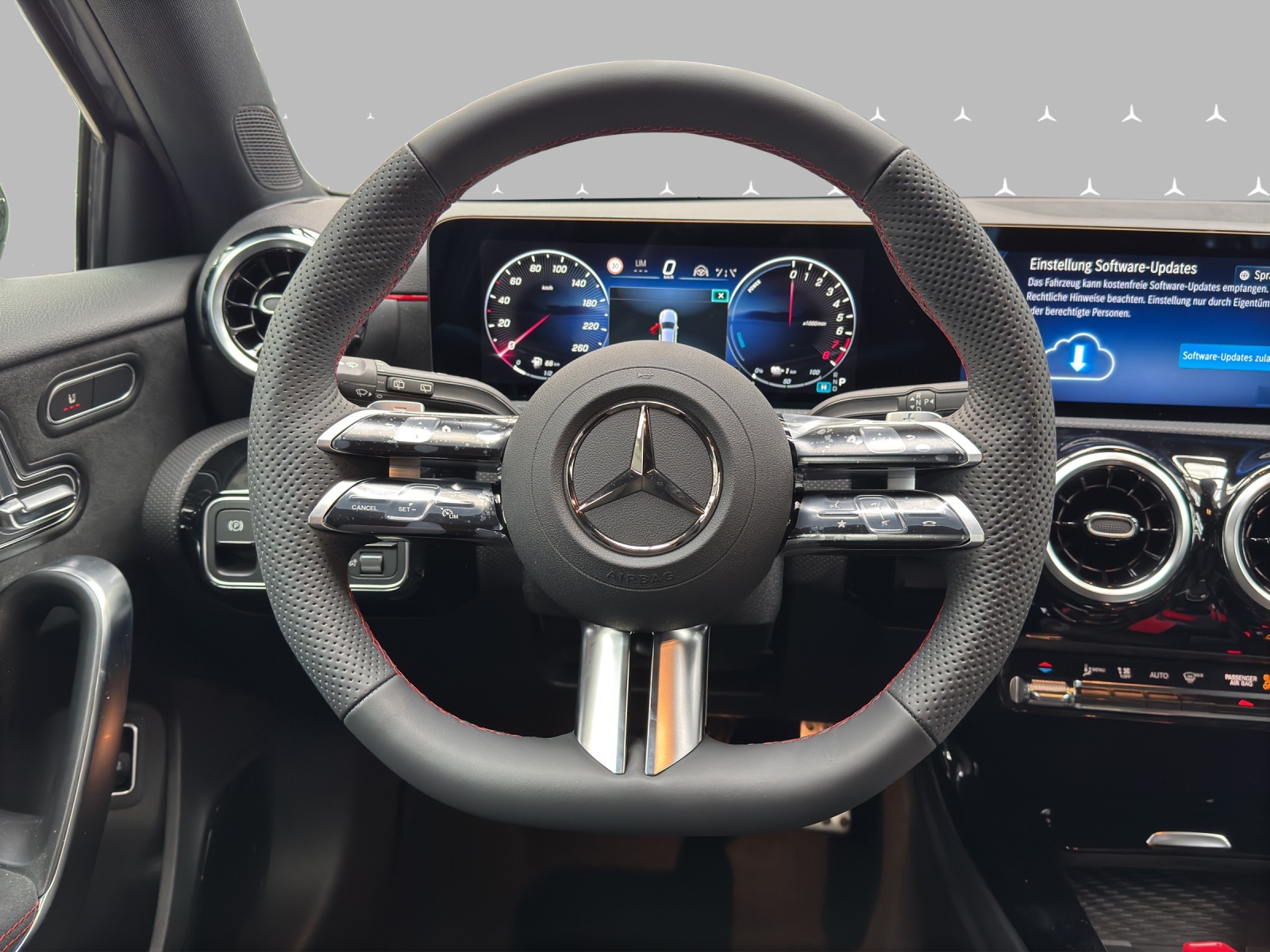 MERCEDES-BENZ A 250 e EQ Star 8G-DCT-image-11