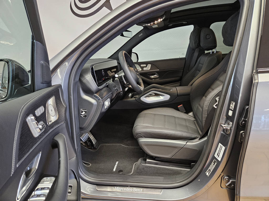 MERCEDES-BENZ GLE 300 d 4Matic AMG Line-image-4