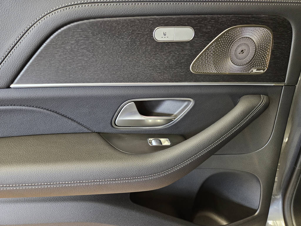 MERCEDES-BENZ GLE 300 d 4Matic AMG Line-image-11