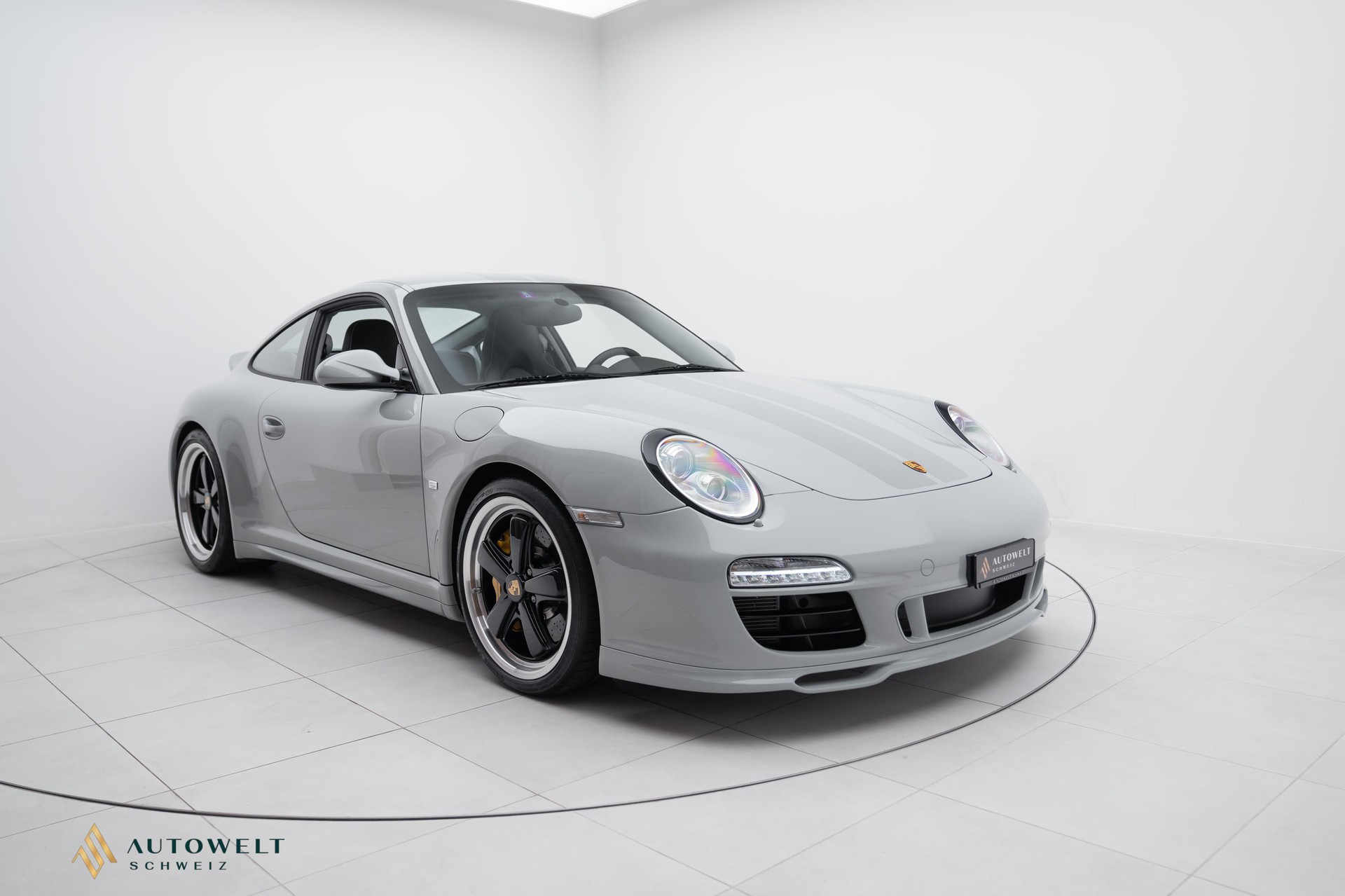 PORSCHE 911 Sport Classic-image-0