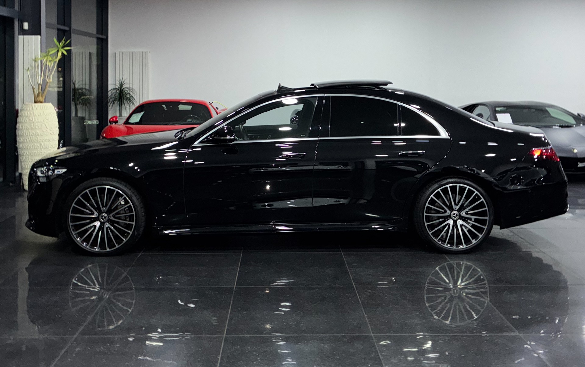 MERCEDES-BENZ S 580 4Matic AMG Line 9G-Tronic-image-3