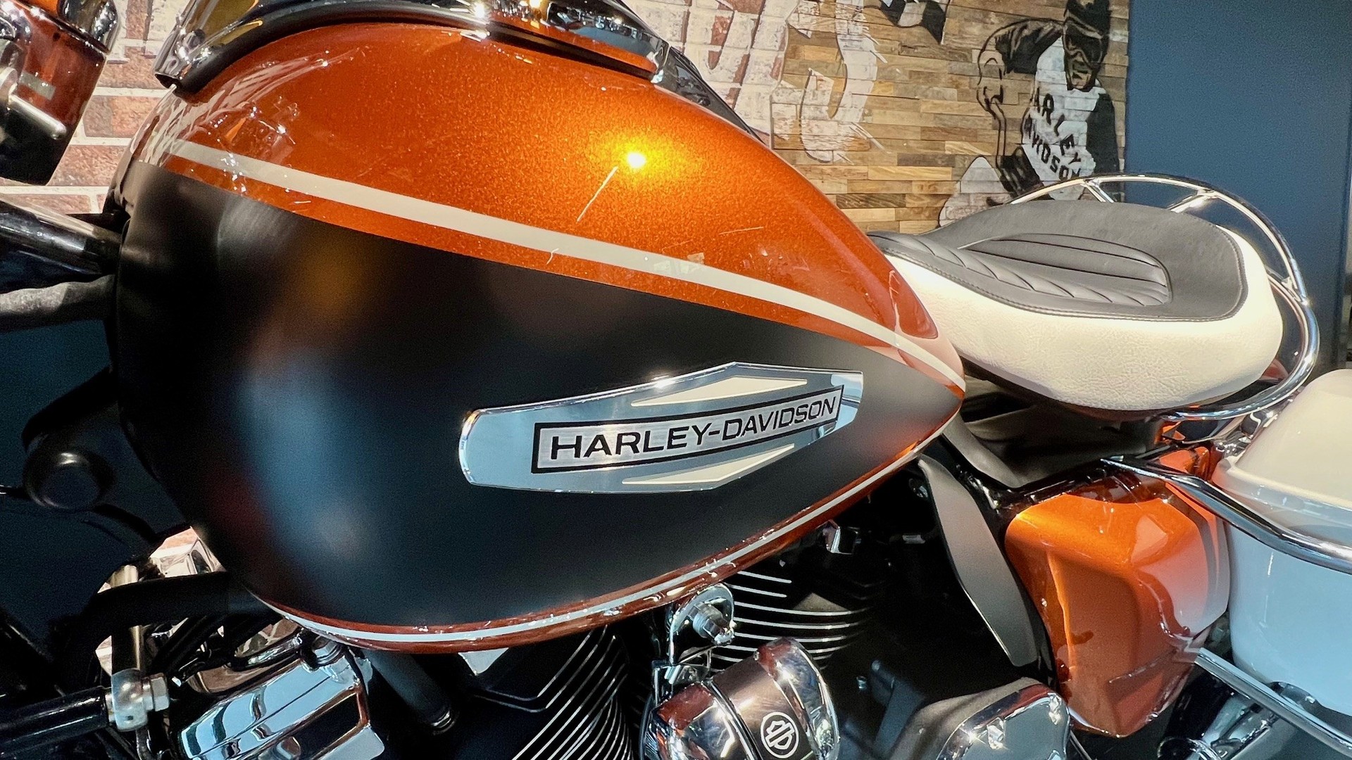 HARLEY-DAVIDSON FLHFB Electra Glide Highway King 114-image-9