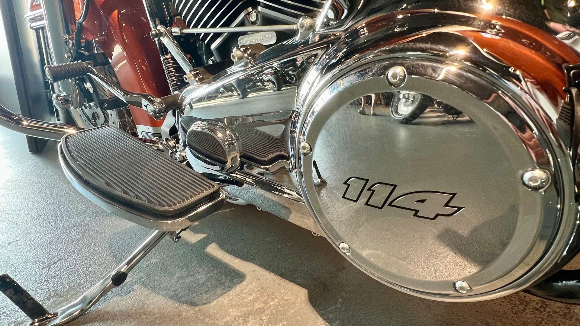 HARLEY-DAVIDSON FLHFB Electra Glide Highway King 114-image-8