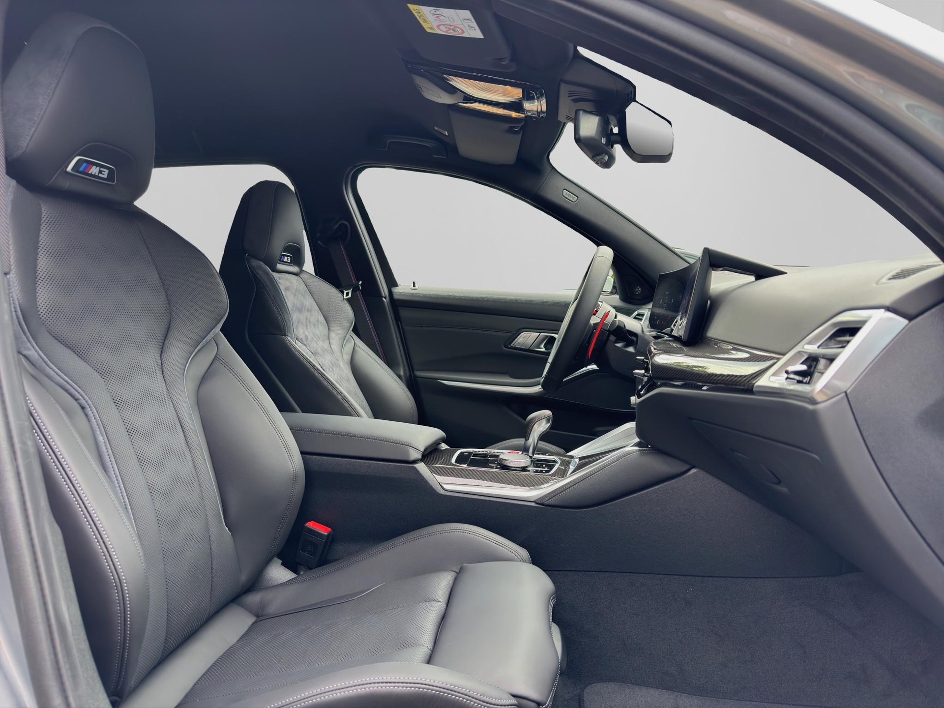 BMW M3 Competition xDrive Touring-image-16