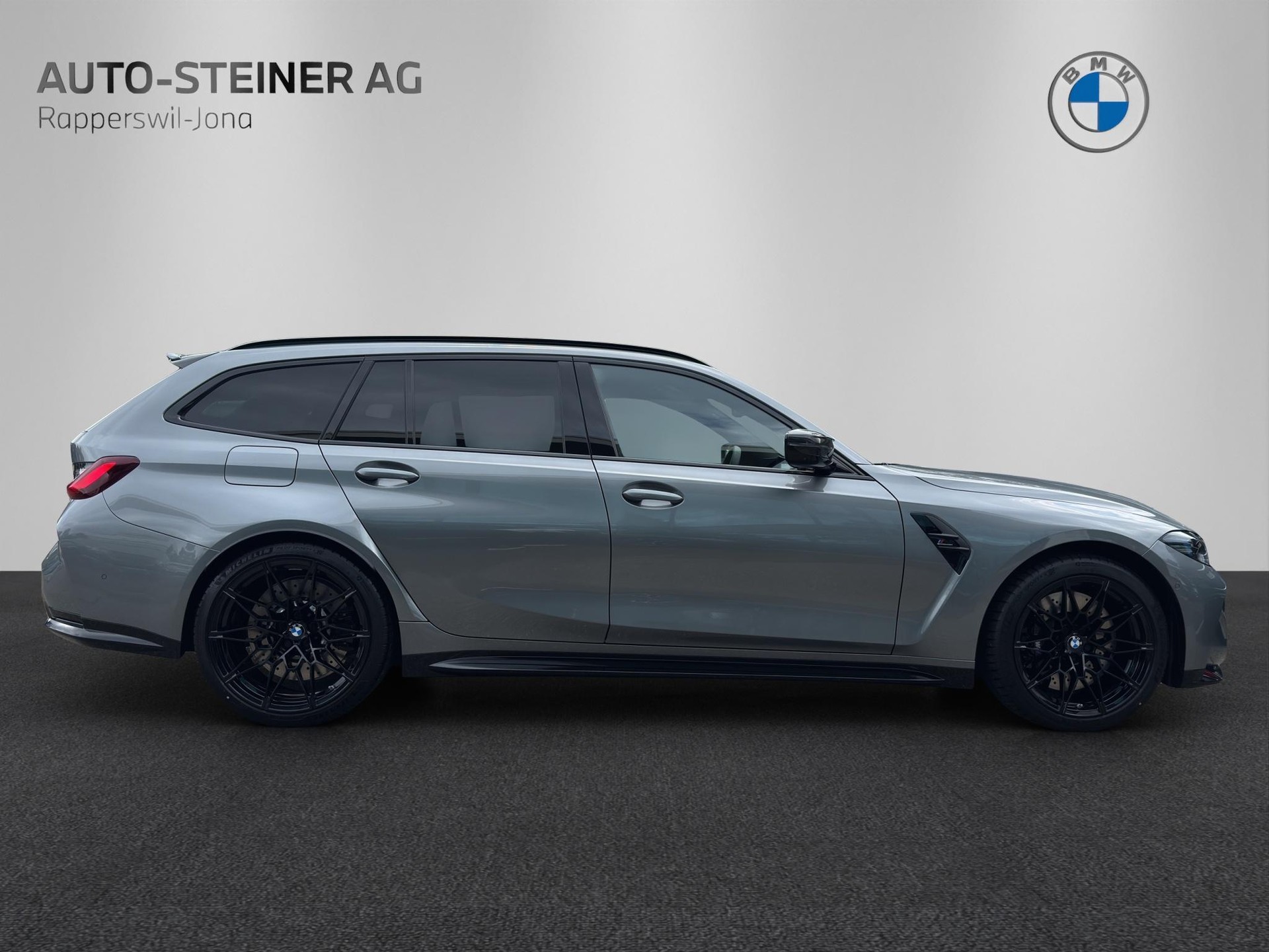 BMW M3 Competition xDrive Touring-image-5