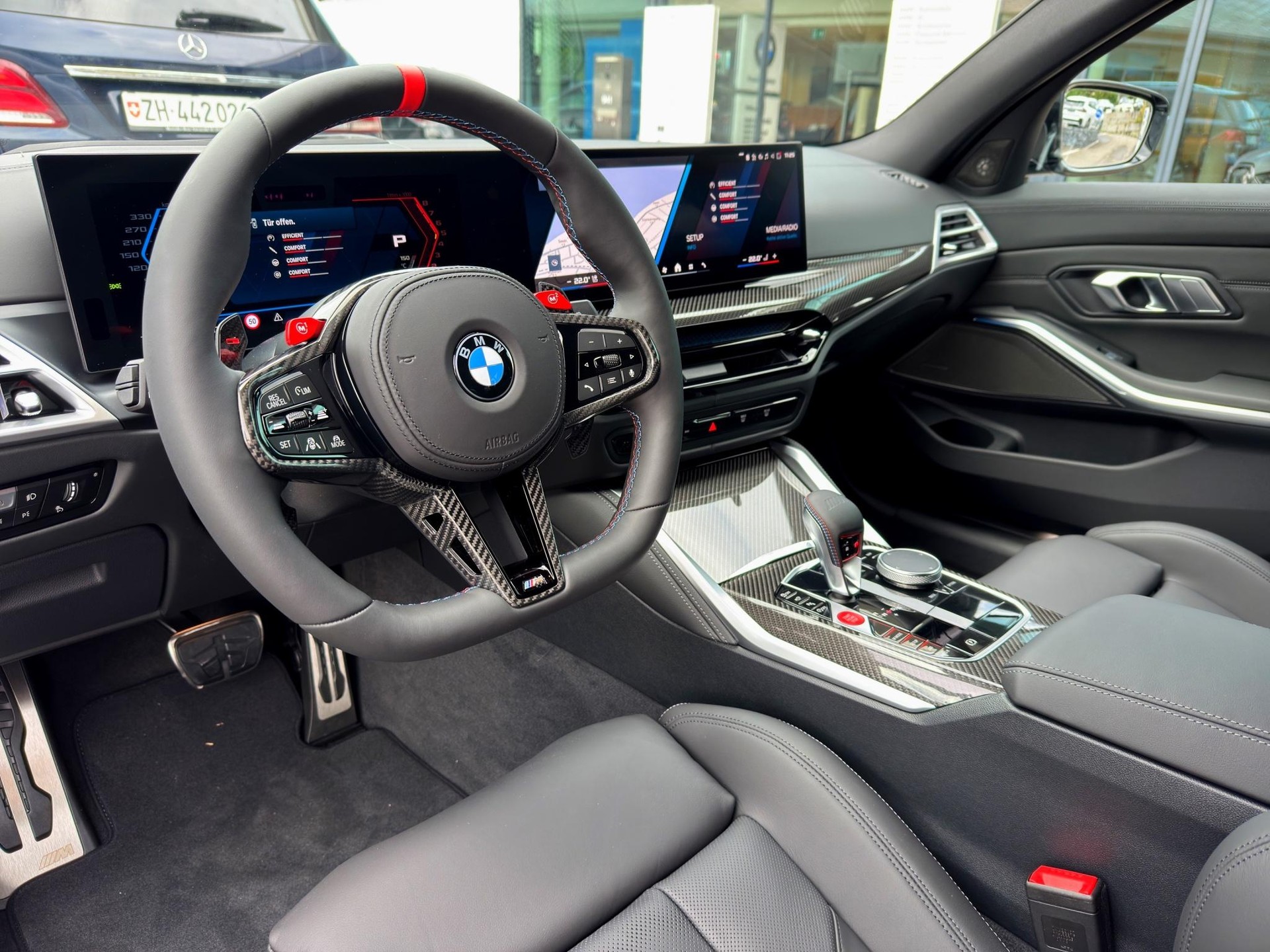 BMW M3 Competition xDrive Touring-image-10