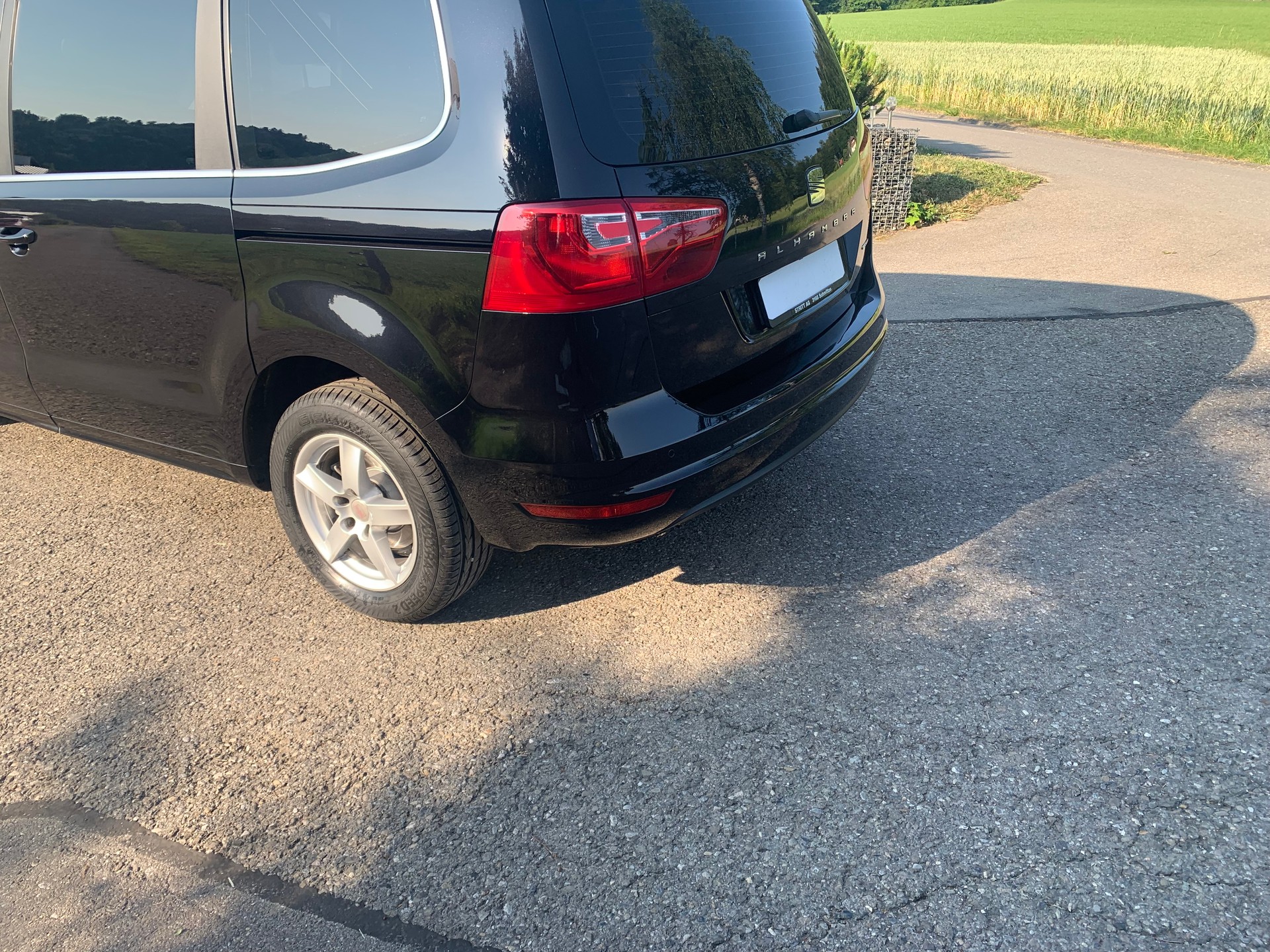 SEAT Alhambra 2.0 TDI E_Ecomotive Reference-image-1