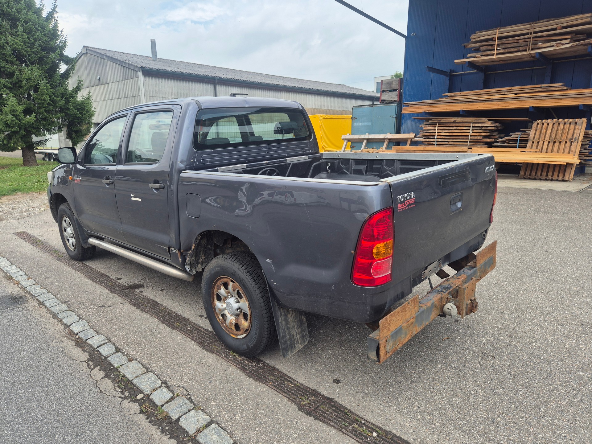 TOYOTA Hilux 2.5D 4WD Double Cab Luna-image-6