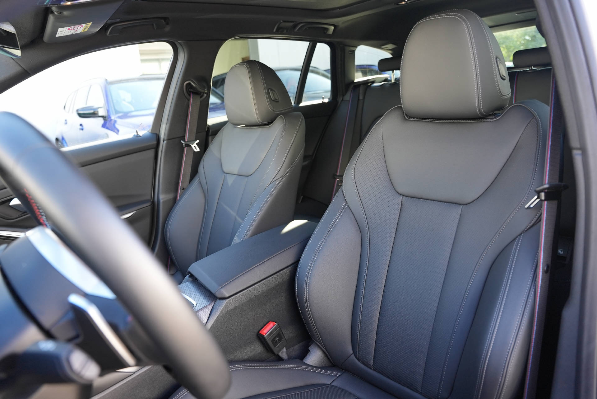 BMW M340d xDrive 48V Touring Steptronic M Sport Pro LCI-image-9
