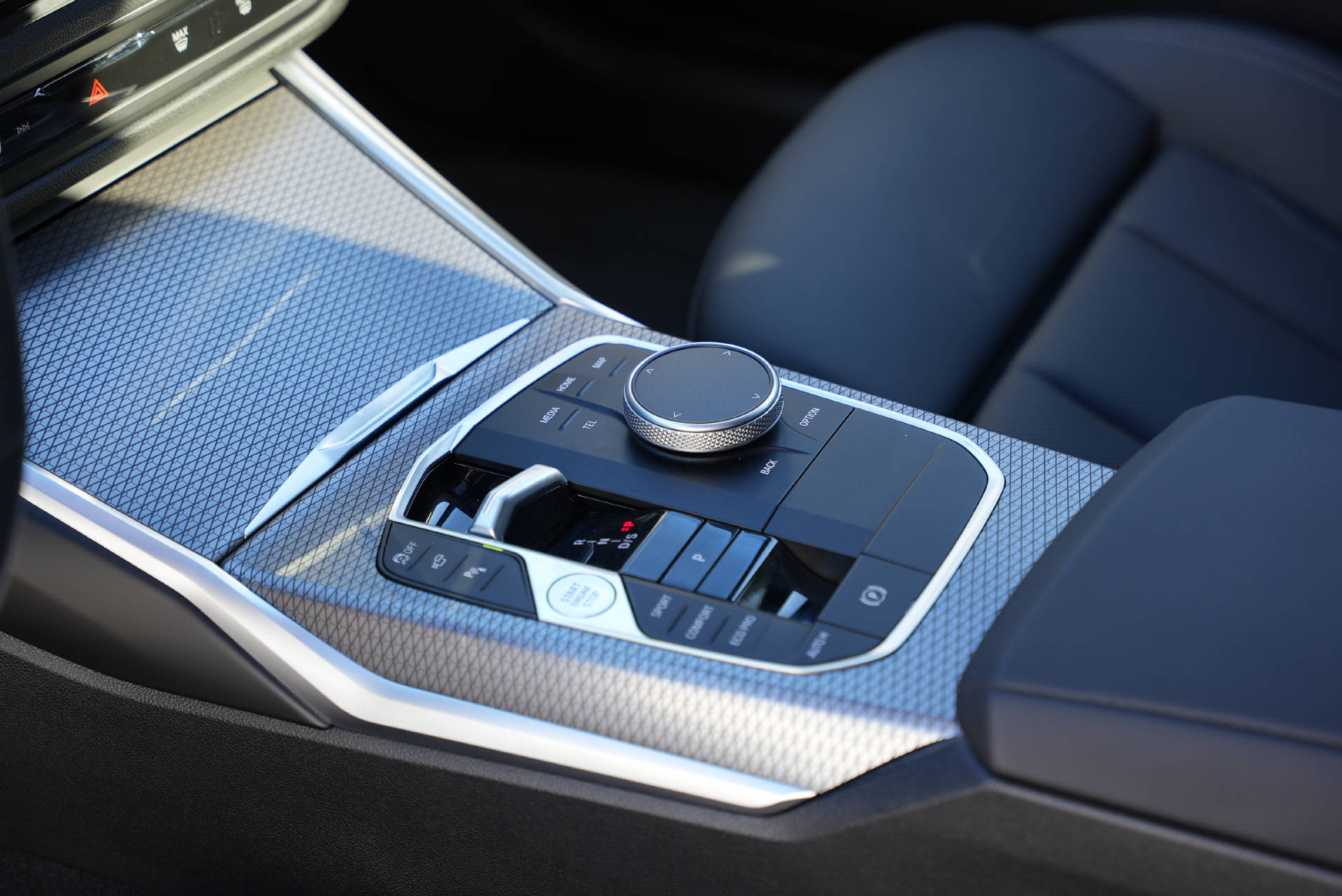 BMW M340d xDrive 48V Touring Steptronic M Sport Pro LCI-image-14