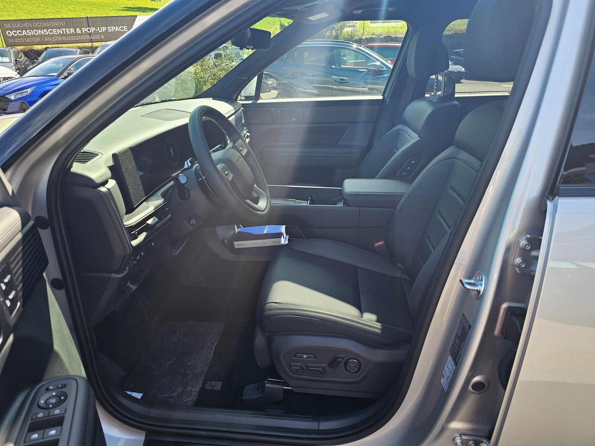 HYUNDAI Santa Fe 1.6 T-GDi HEV Calligraphy 4WD Automatic-image-9