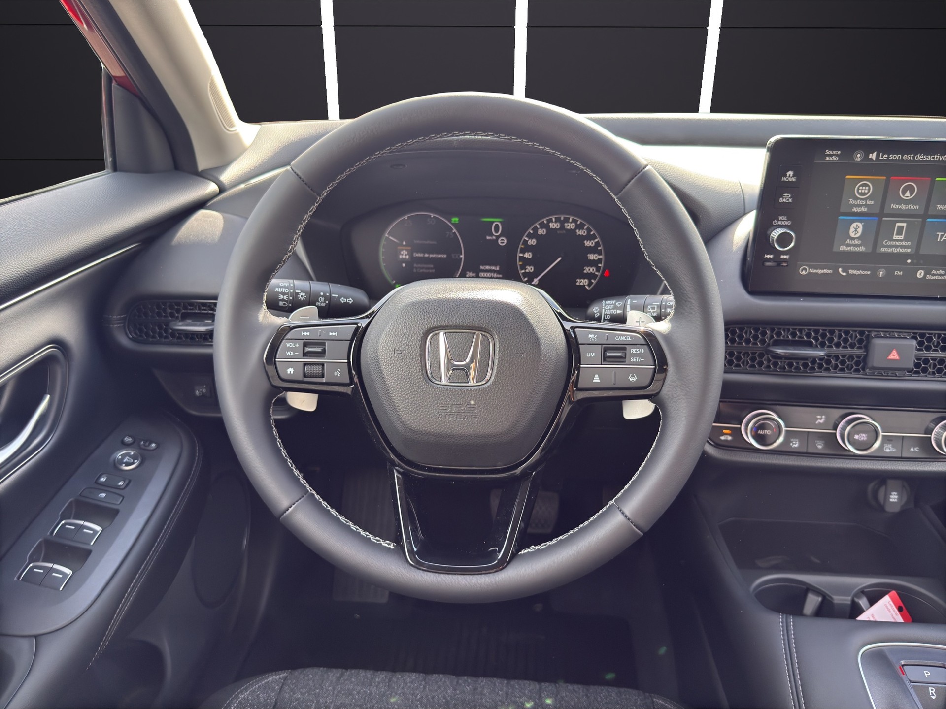 HONDA ZR-V 2.0i MMD Hybrid Elegance Automatic-image-9