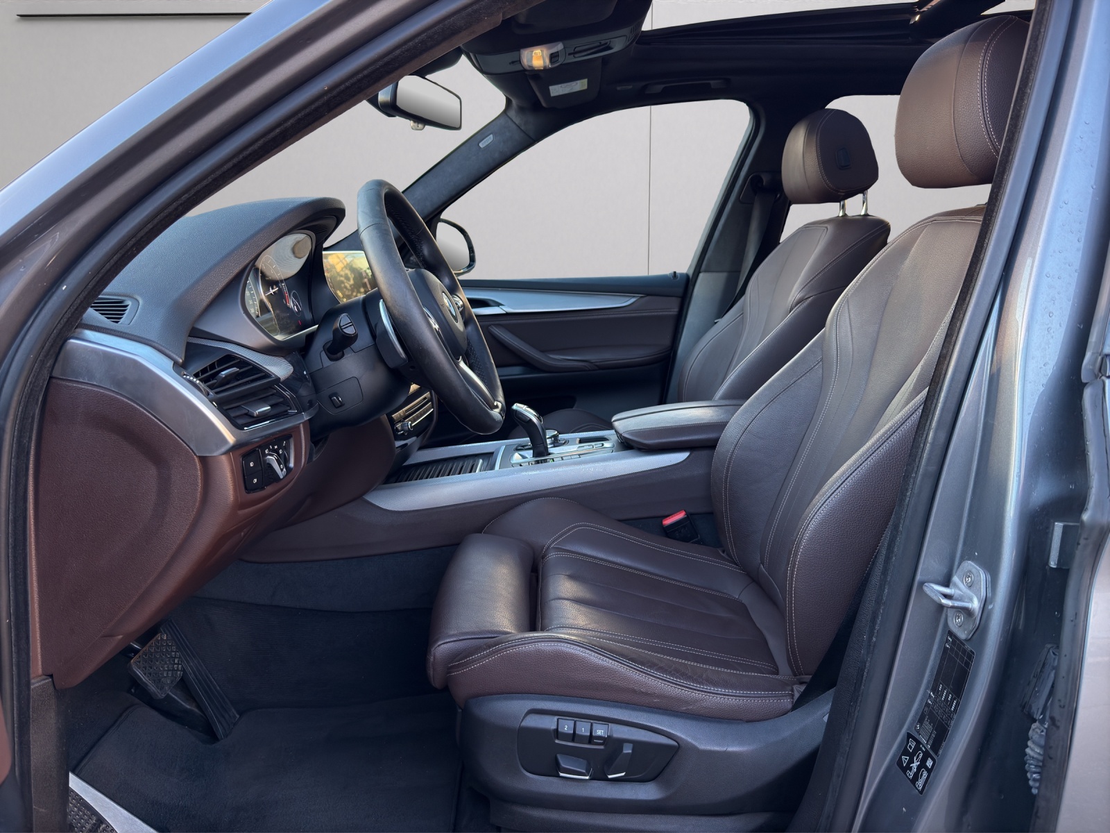 BMW X5 xDrive M50d Steptronic-image-12