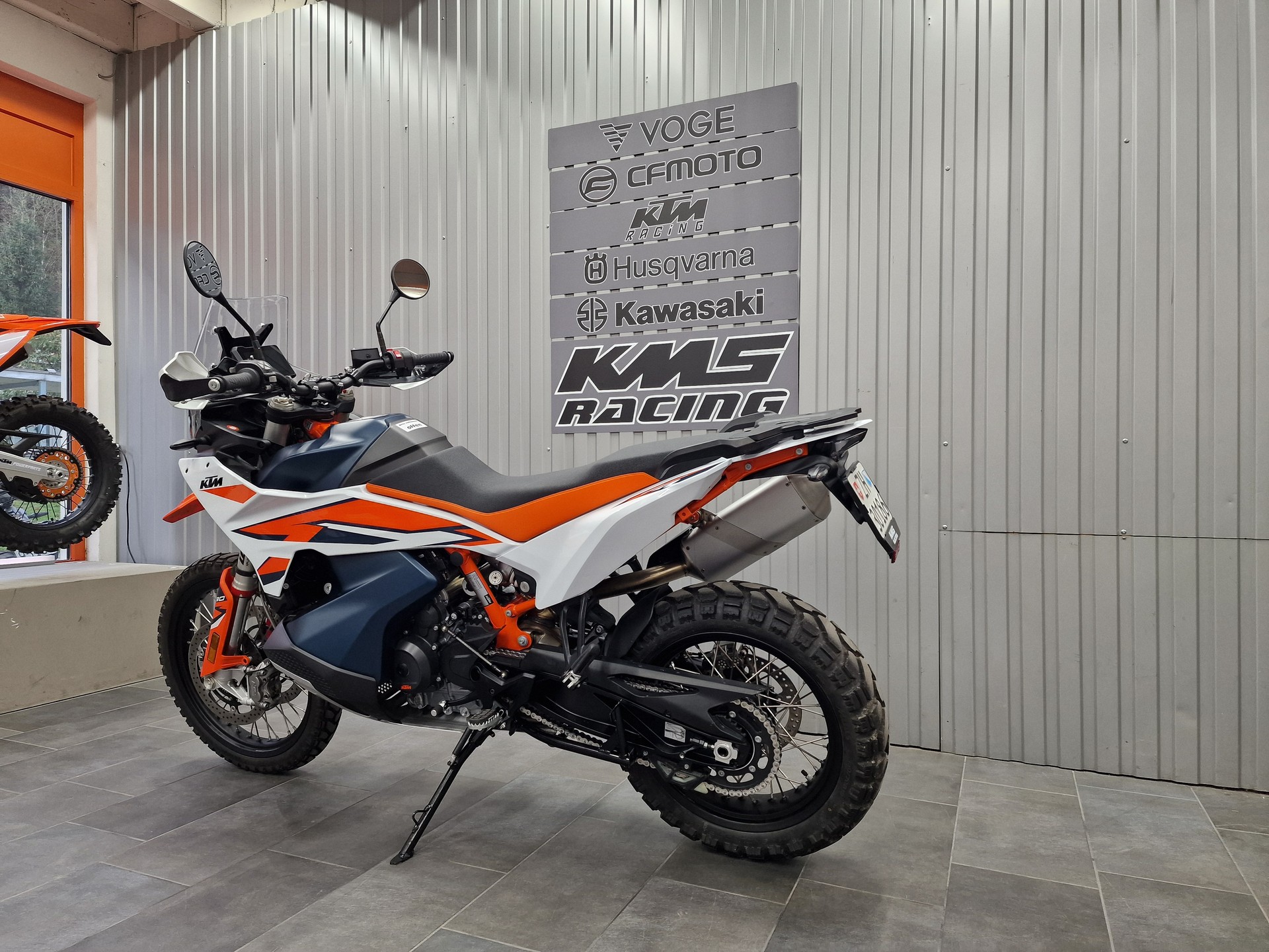 KTM 890 Adventure R-showroom-element-2