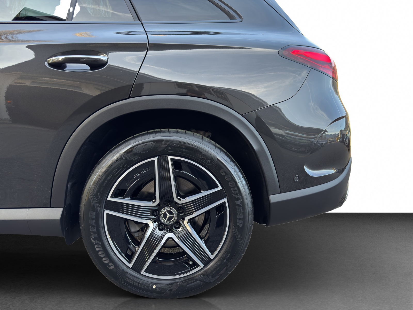 MERCEDES-BENZ GLC 220 d 4M 9G-Tronic-image-22
