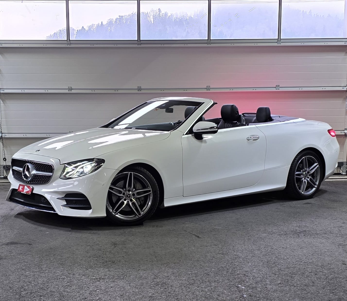 MERCEDES-BENZ E 200 AMG Line Cabriolet 9G-Tronic-image-0
