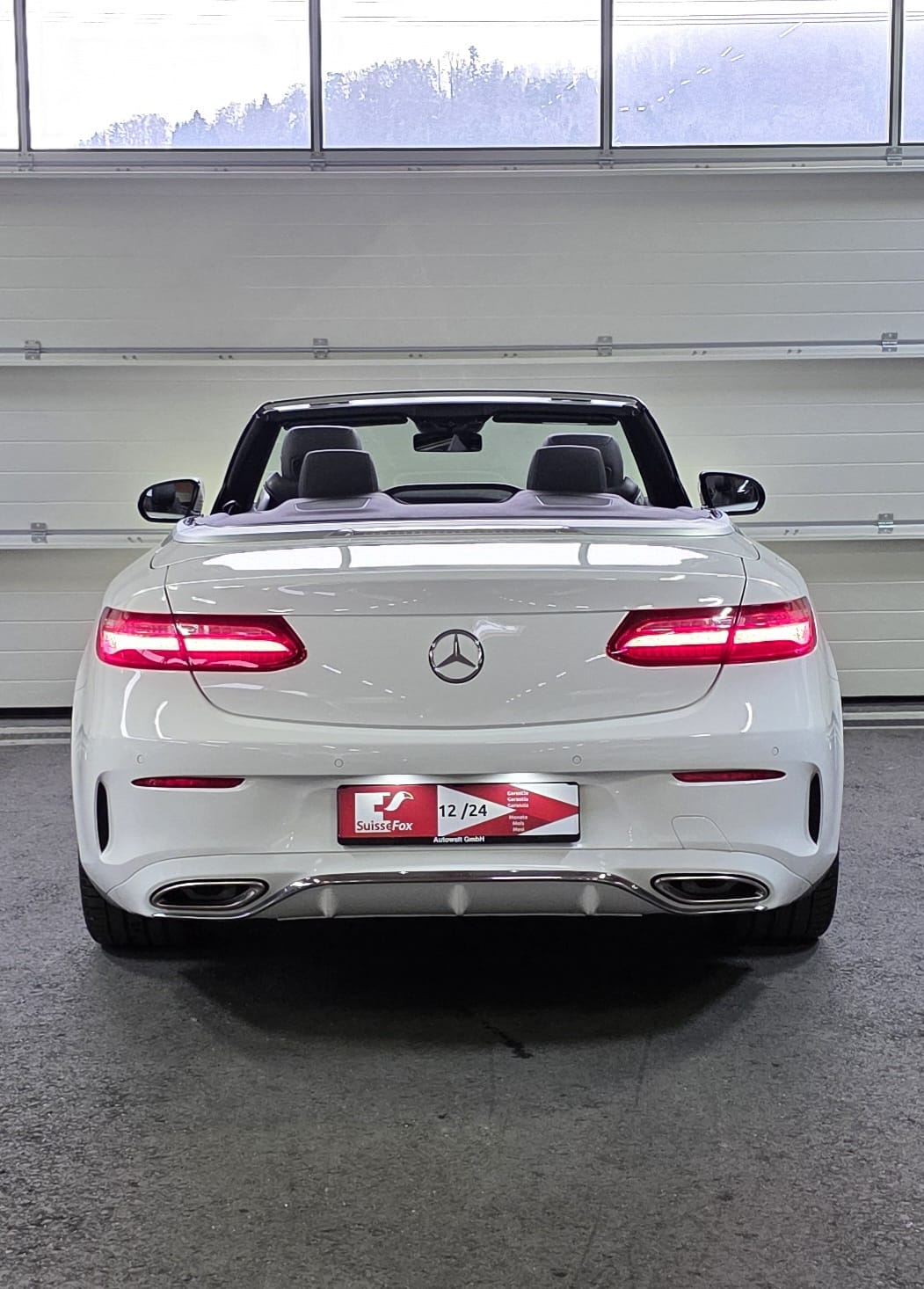 MERCEDES-BENZ E 200 AMG Line Cabriolet 9G-Tronic-image-3