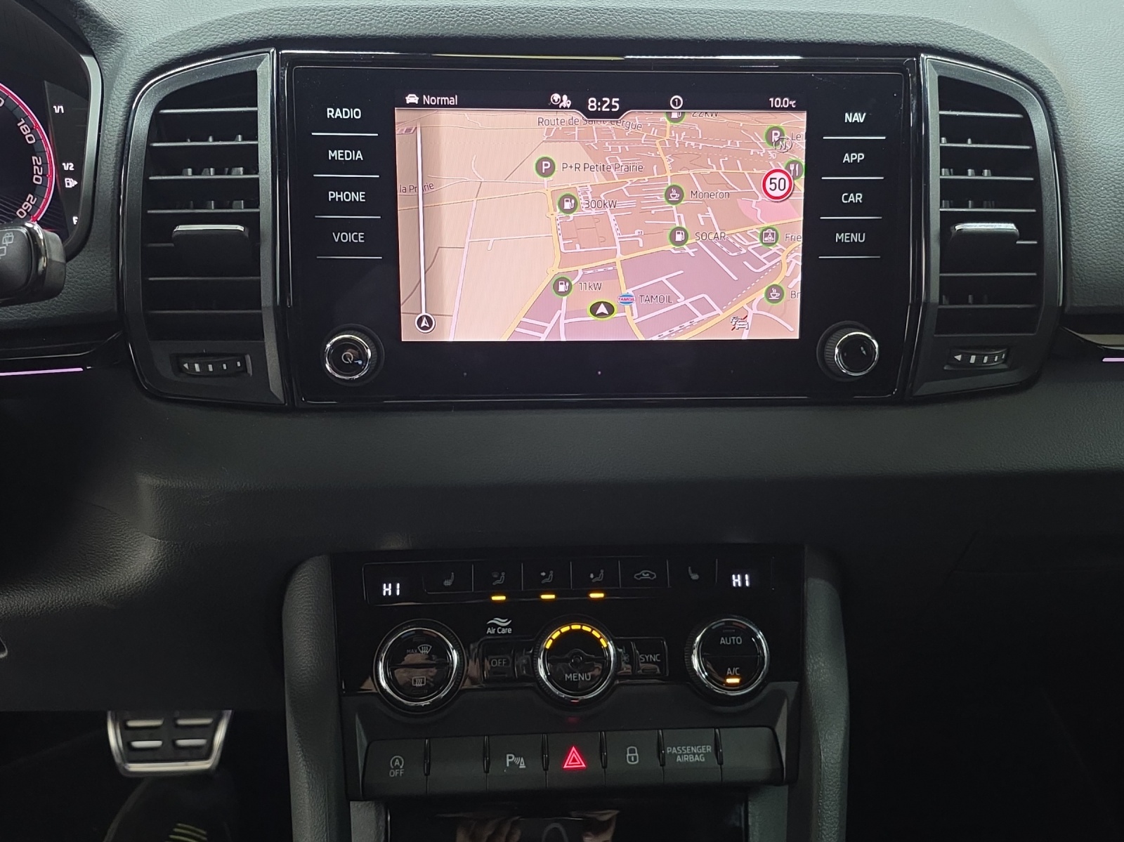 SKODA Karoq 1.5 TSI SportLine DSG-image-10