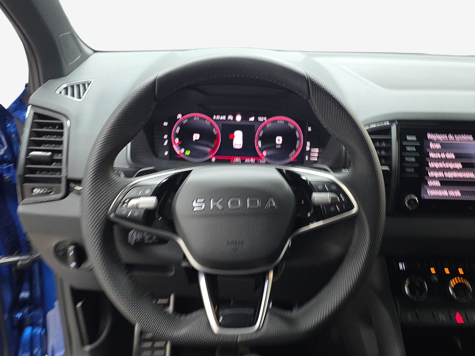 SKODA Karoq 1.5 TSI SportLine DSG-image-9