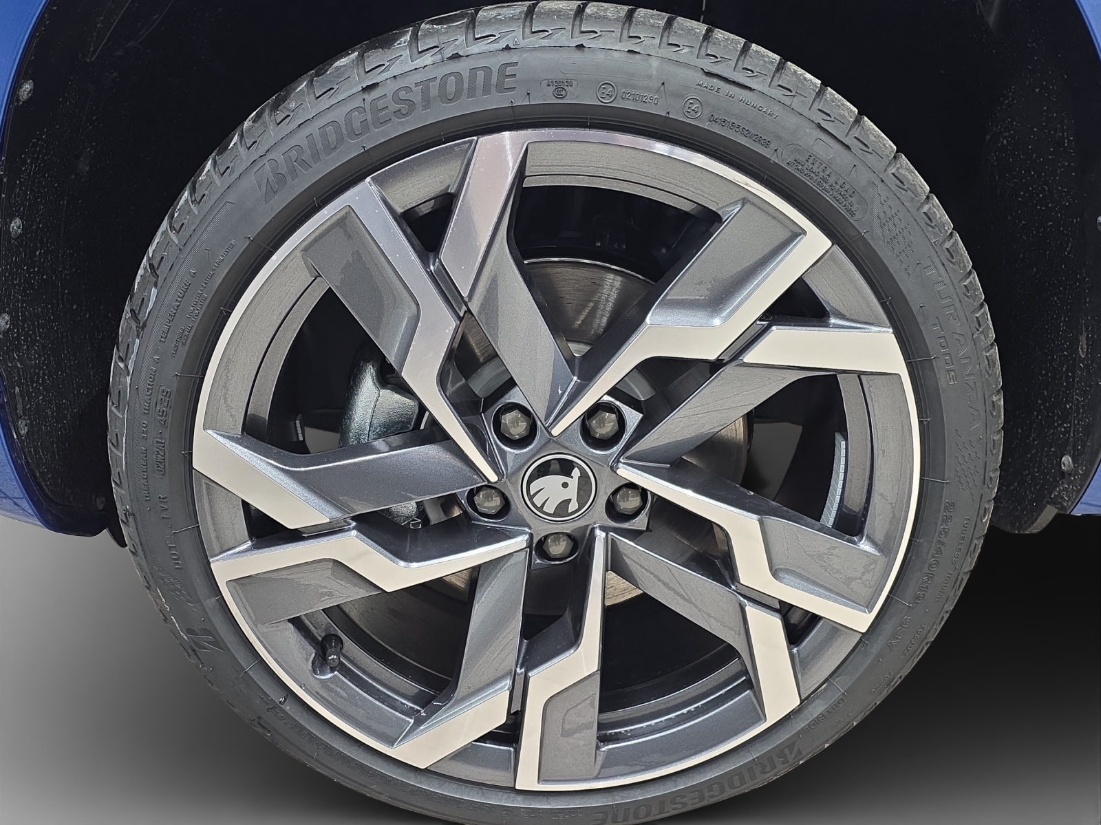 SKODA Karoq 1.5 TSI SportLine DSG-image-13