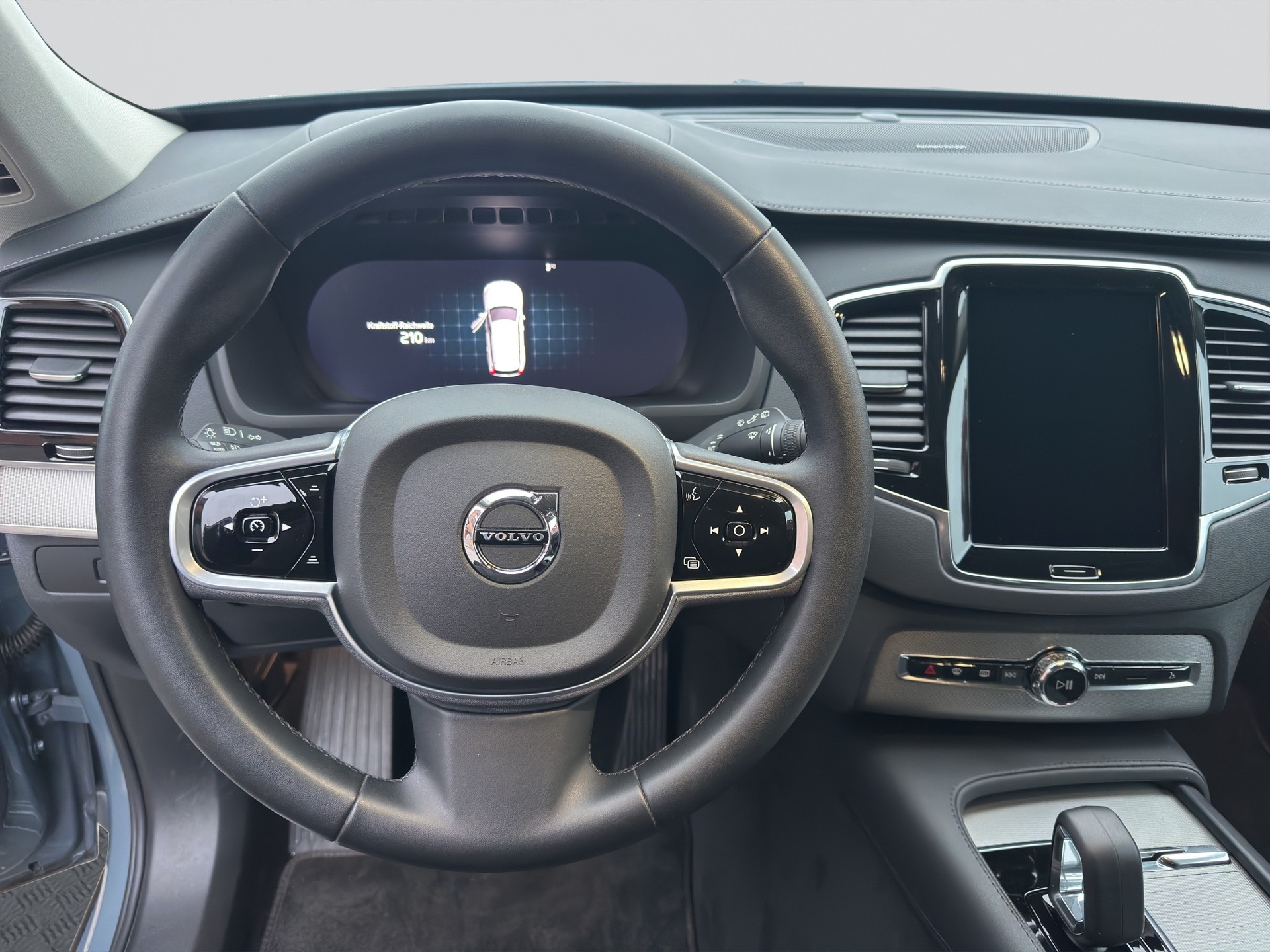 VOLVO XC90 B5 AWD Plus Dark Geartronic 7PL-image-12