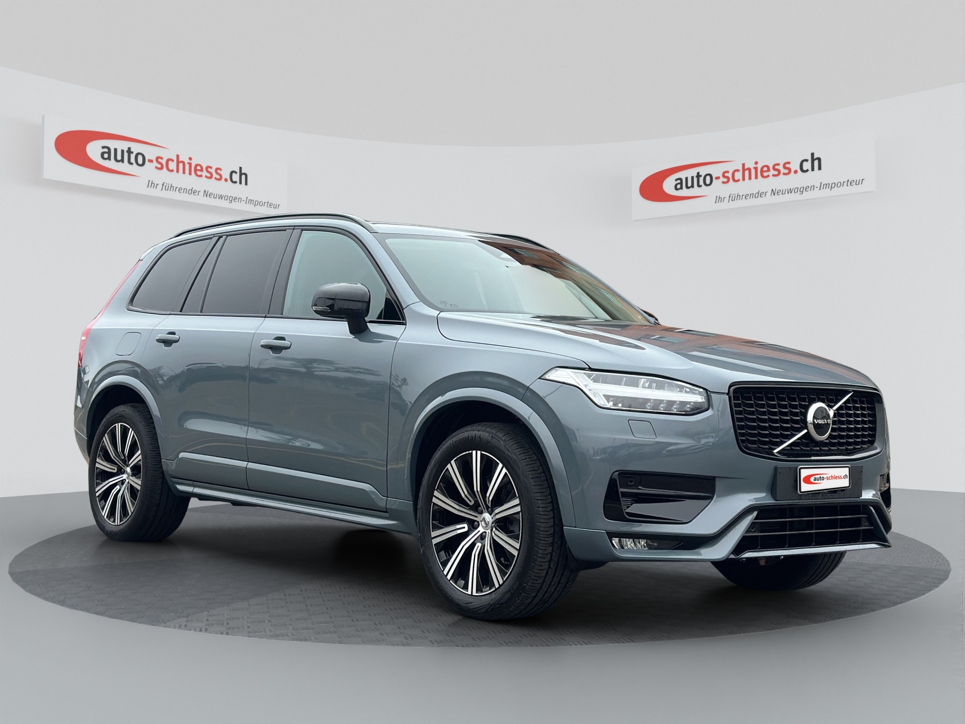 VOLVO XC90 B5 AWD Plus Dark Geartronic 7PL-image-0