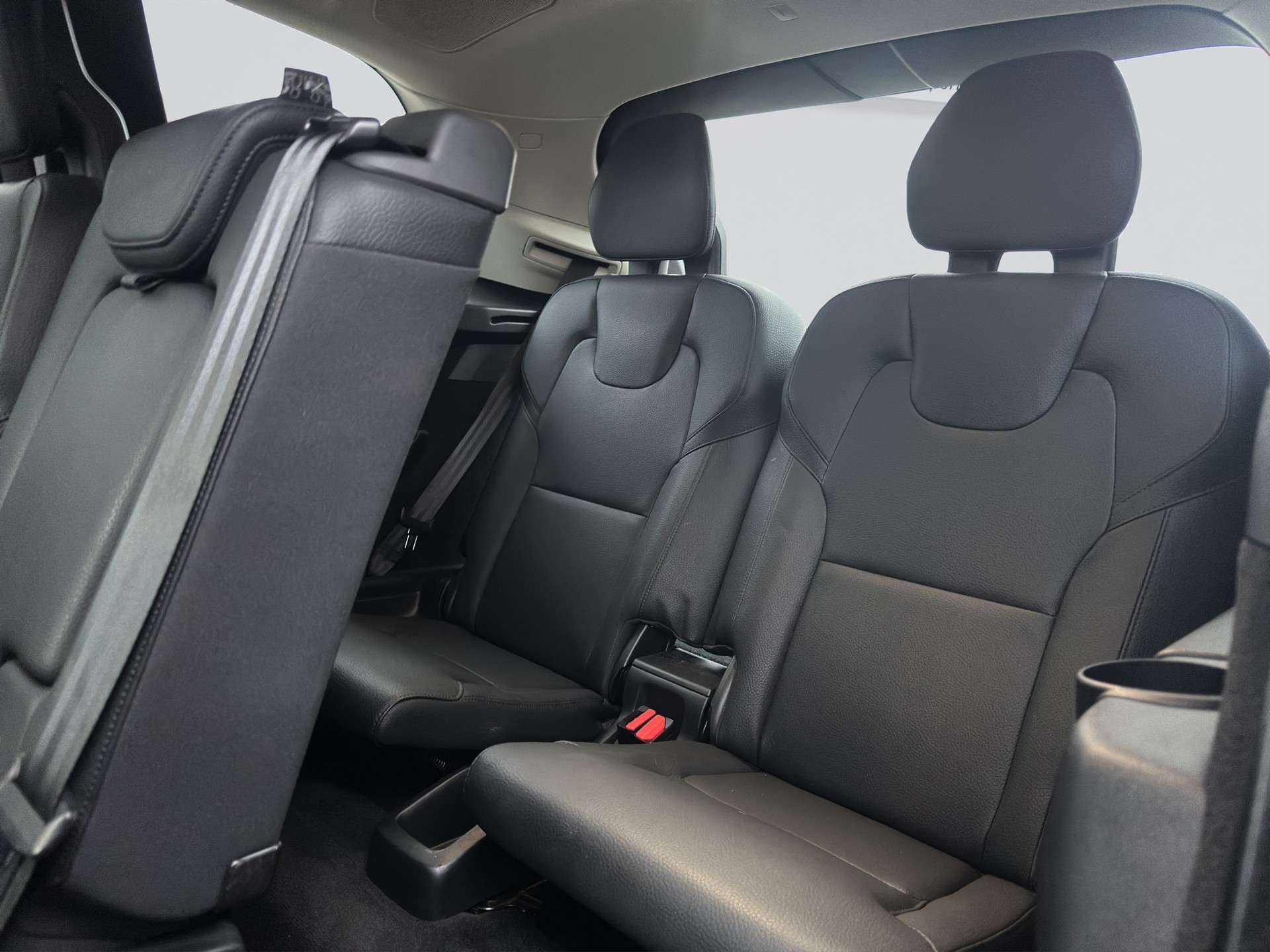 VOLVO XC90 B5 AWD Plus Dark Geartronic 7PL-image-11