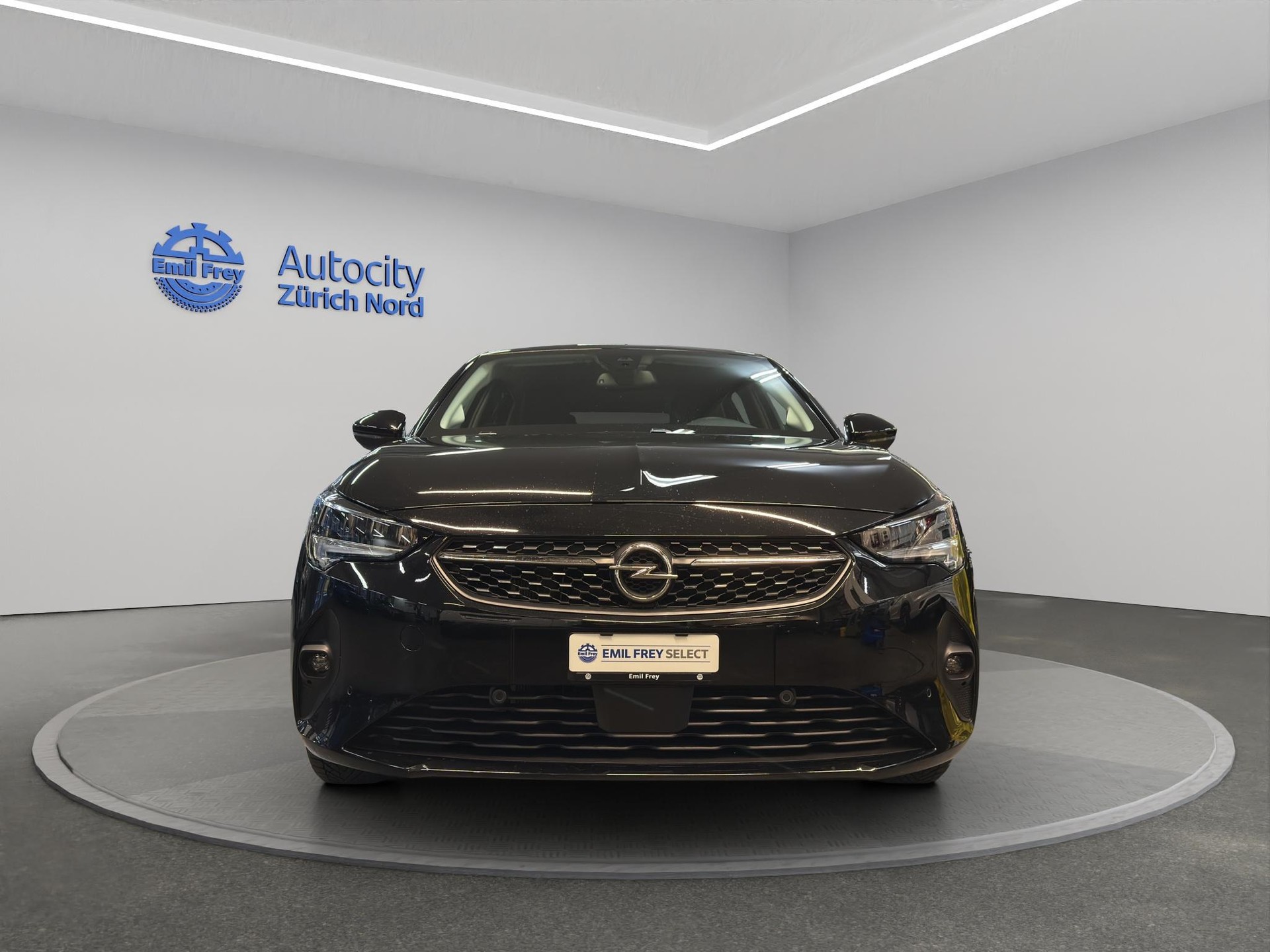 OPEL Corsa-e Elegance-image-1