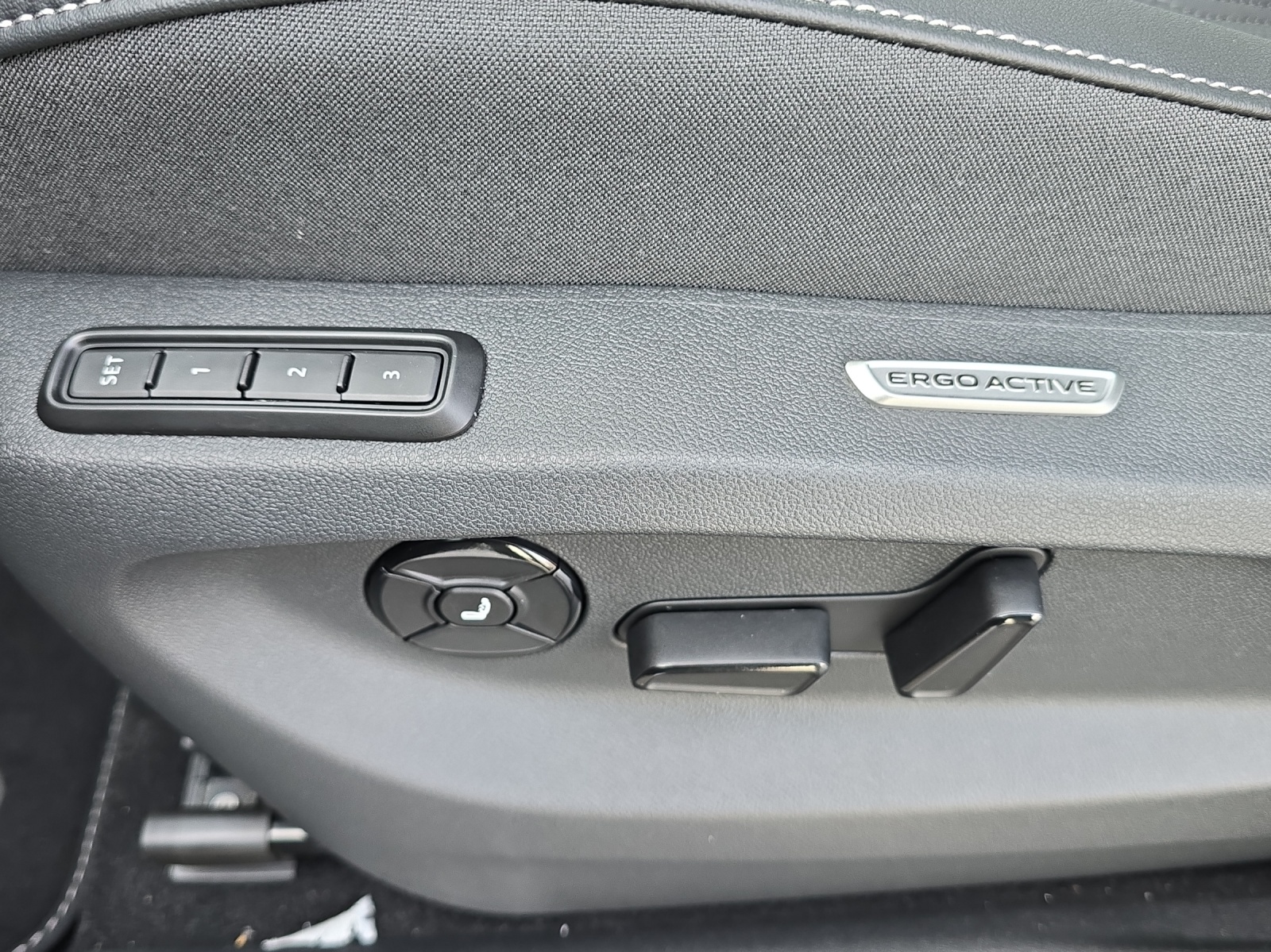 VW Tiguan 2.0 TSI DSG R-Line 4Motion-image-14