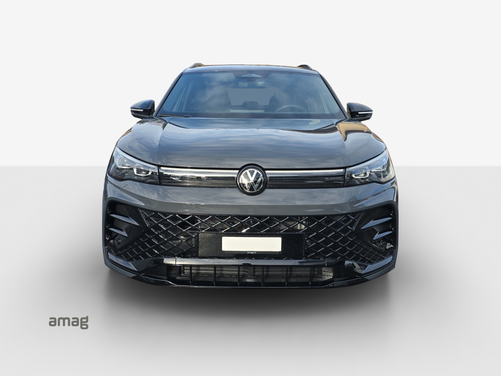 VW Tiguan 2.0 TSI DSG R-Line 4Motion-image-6
