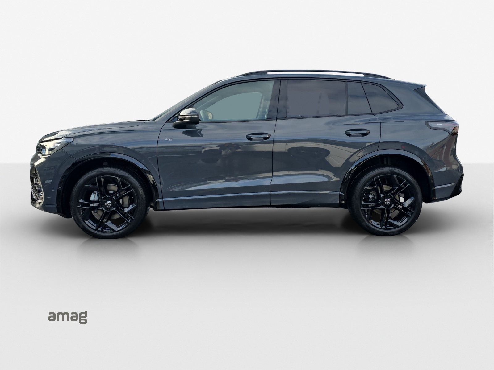 VW Tiguan 2.0 TSI DSG R-Line 4Motion-image-1