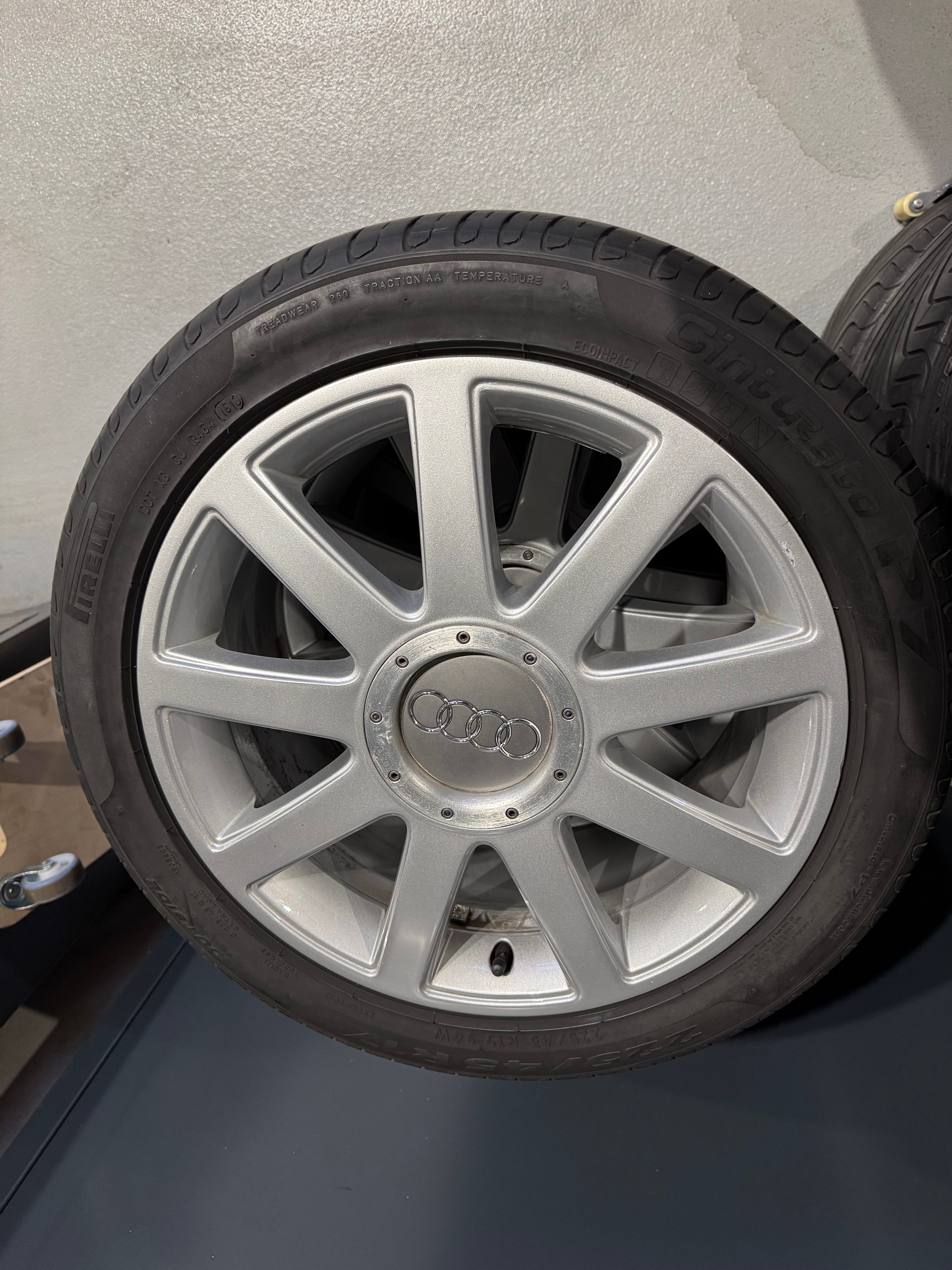 AUDI TT Roadster 1.8 T-image-17