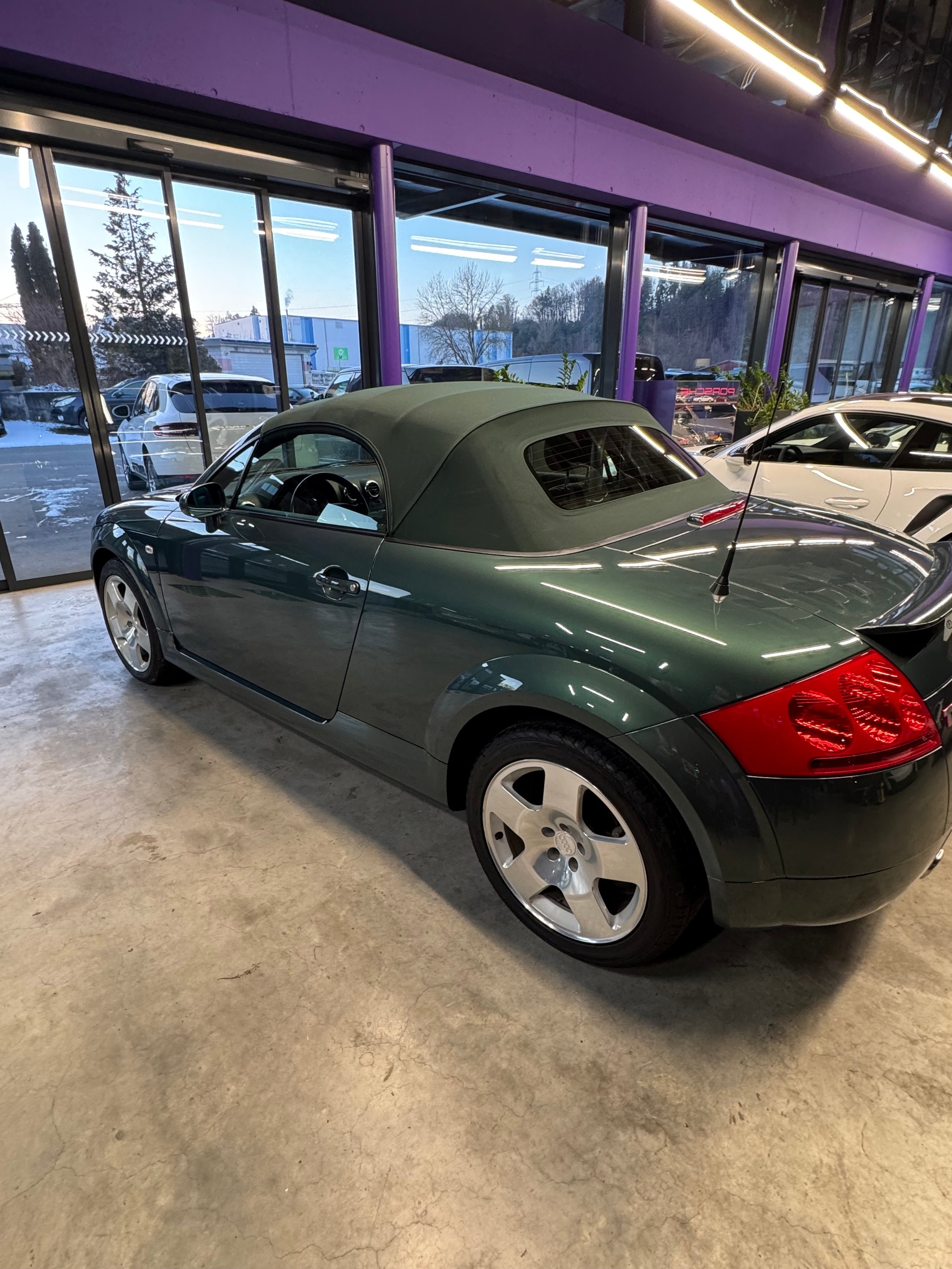 AUDI TT Roadster 1.8 T-image-8