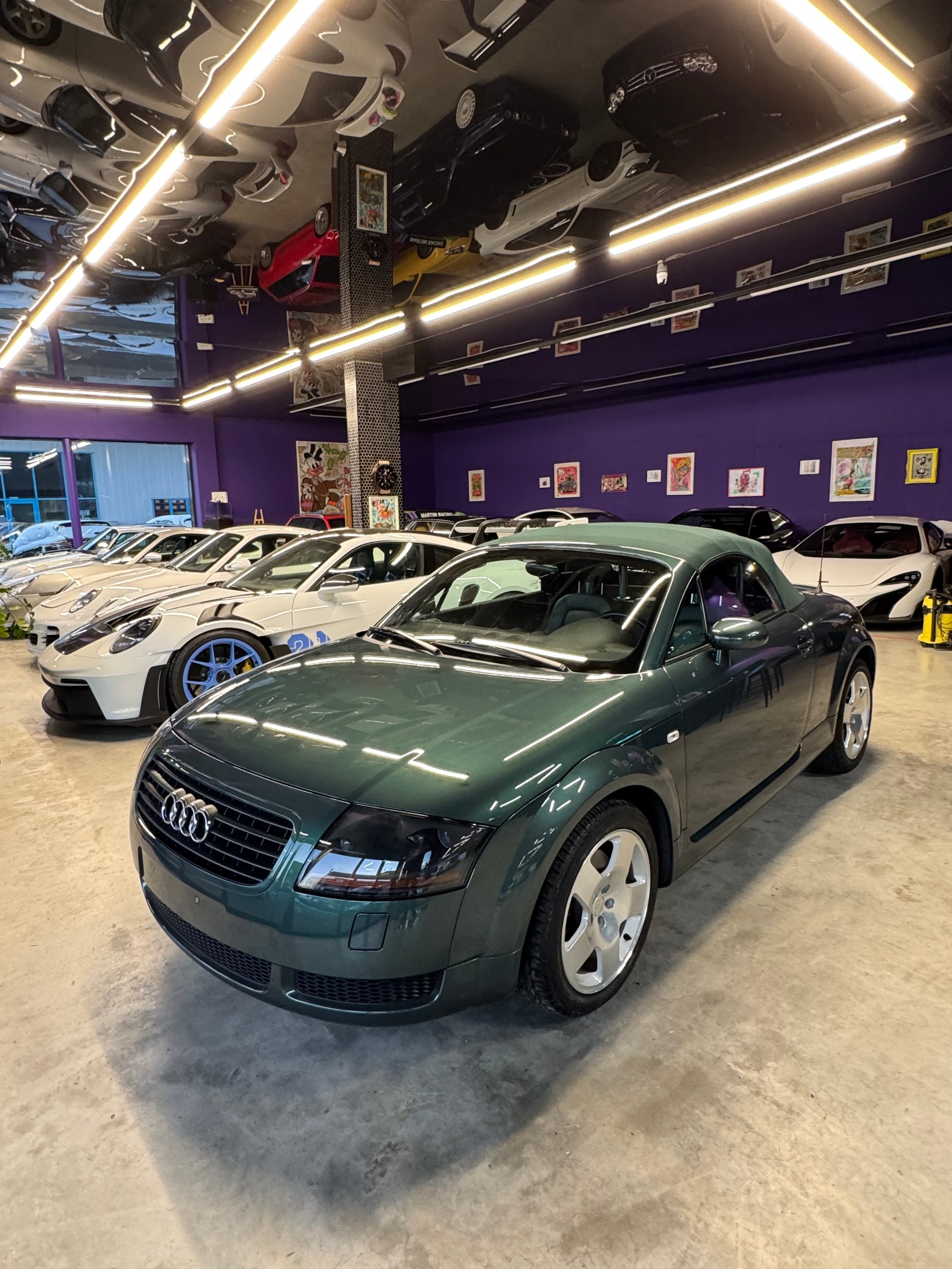 AUDI TT Roadster 1.8 T-showroom-element-3