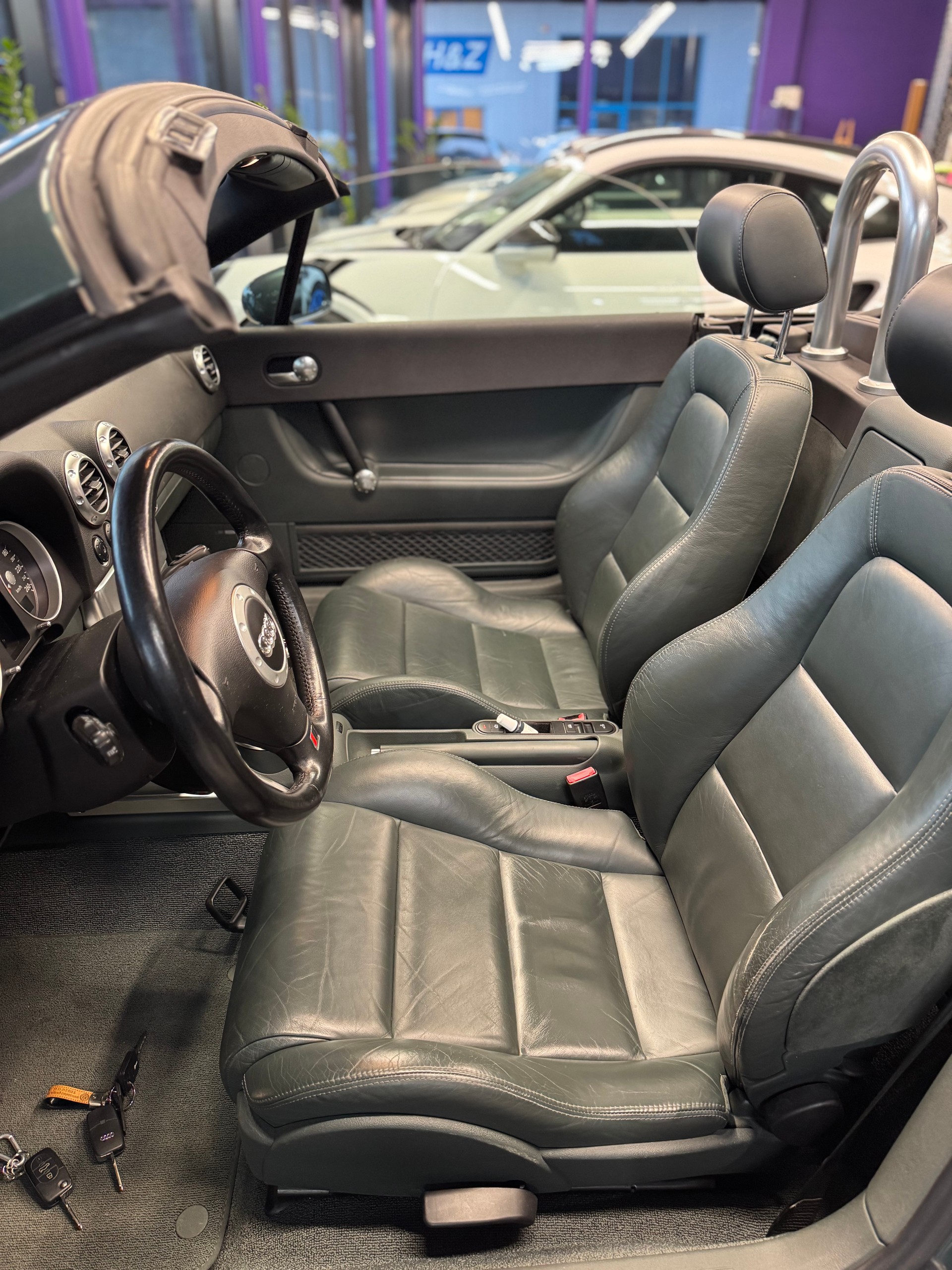 AUDI TT Roadster 1.8 T-image-11