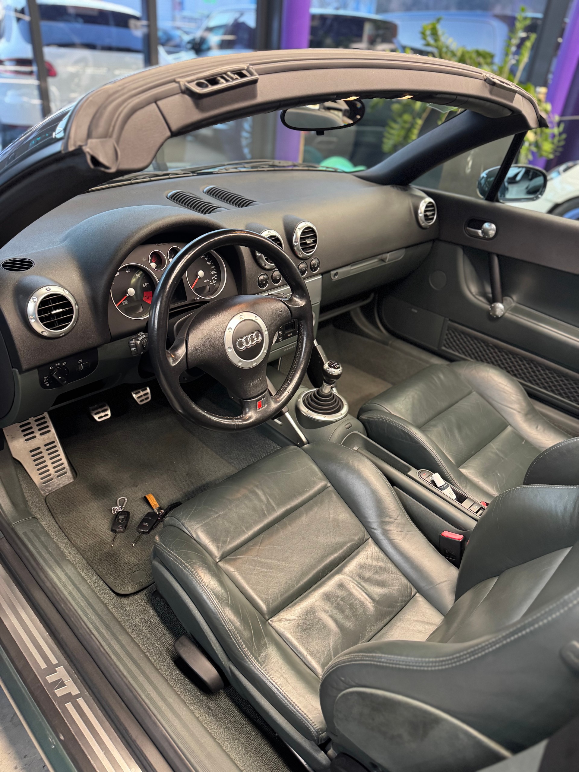 AUDI TT Roadster 1.8 T-image-10