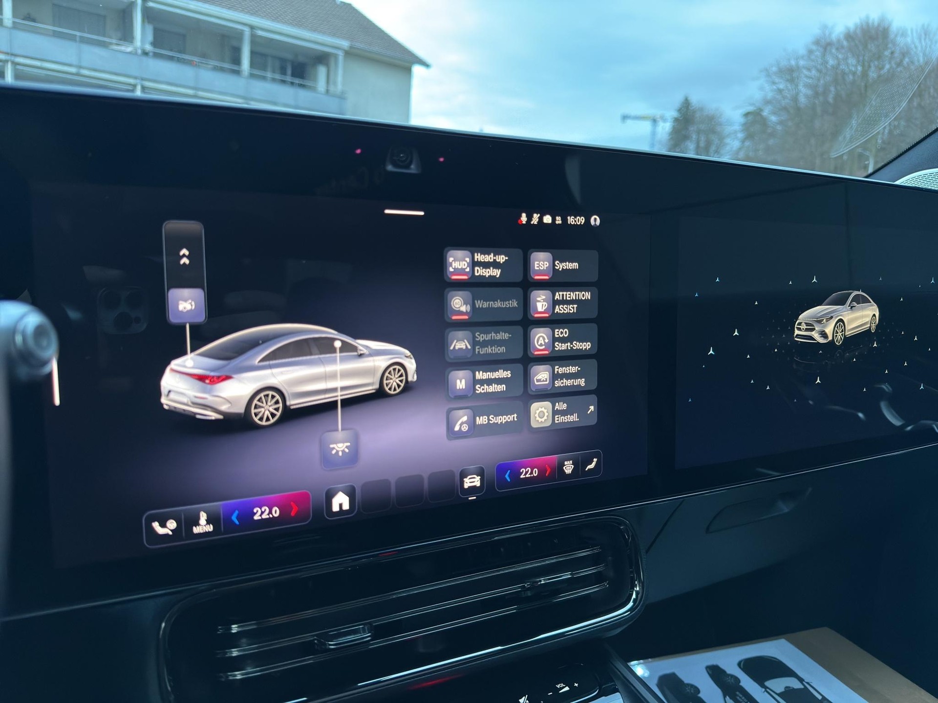 MERCEDES-BENZ CLA 220 AMG Line 4matic-image-22