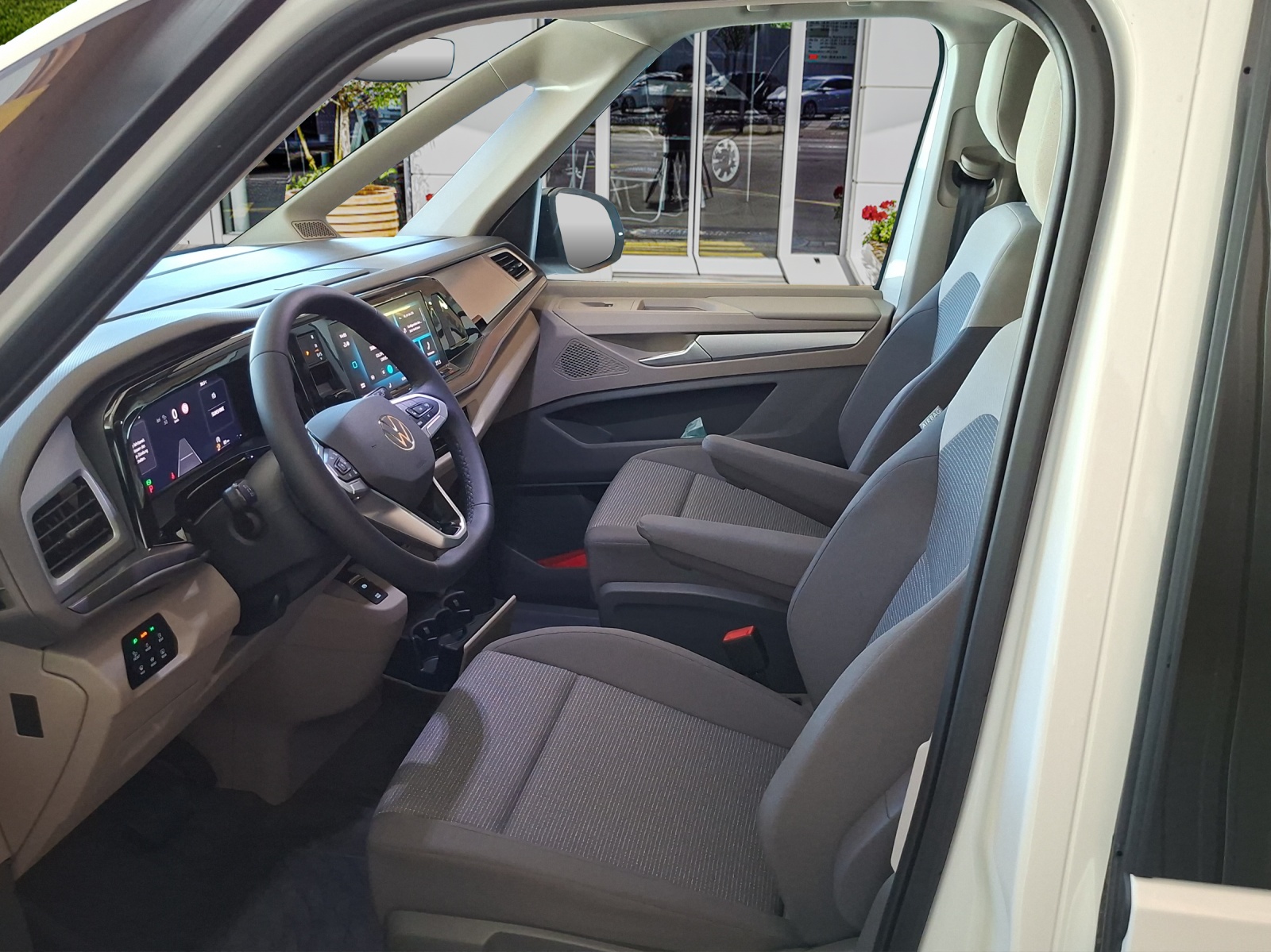 VW Multivan 2.0 TDI Liberty DSG-image-9