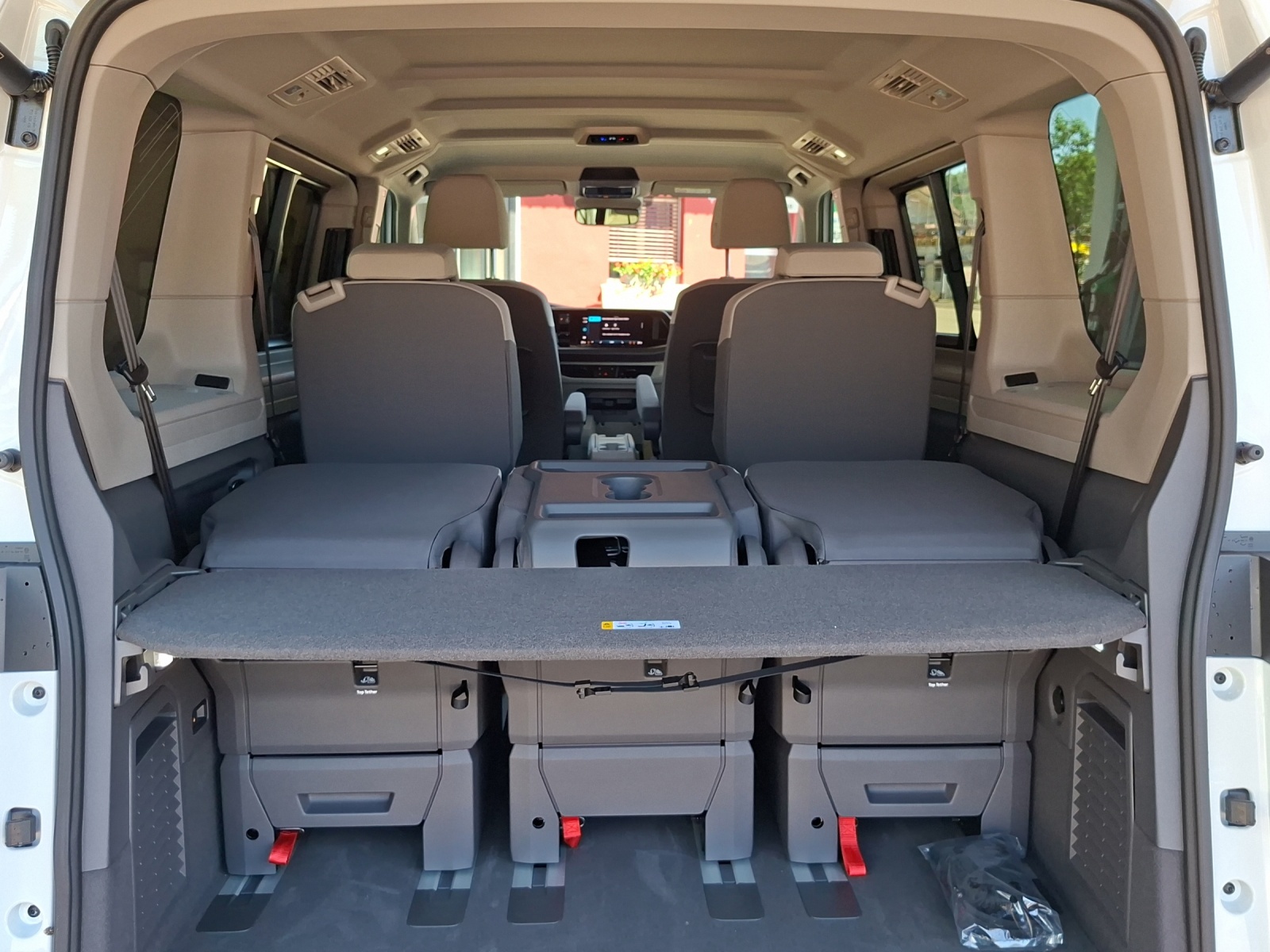 VW Multivan 2.0 TDI Liberty DSG-image-22