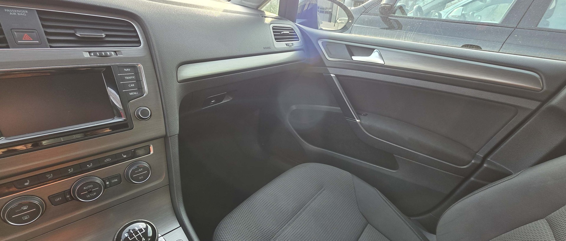 VW Golf VII 1.6 TDI Comfortline-image-13