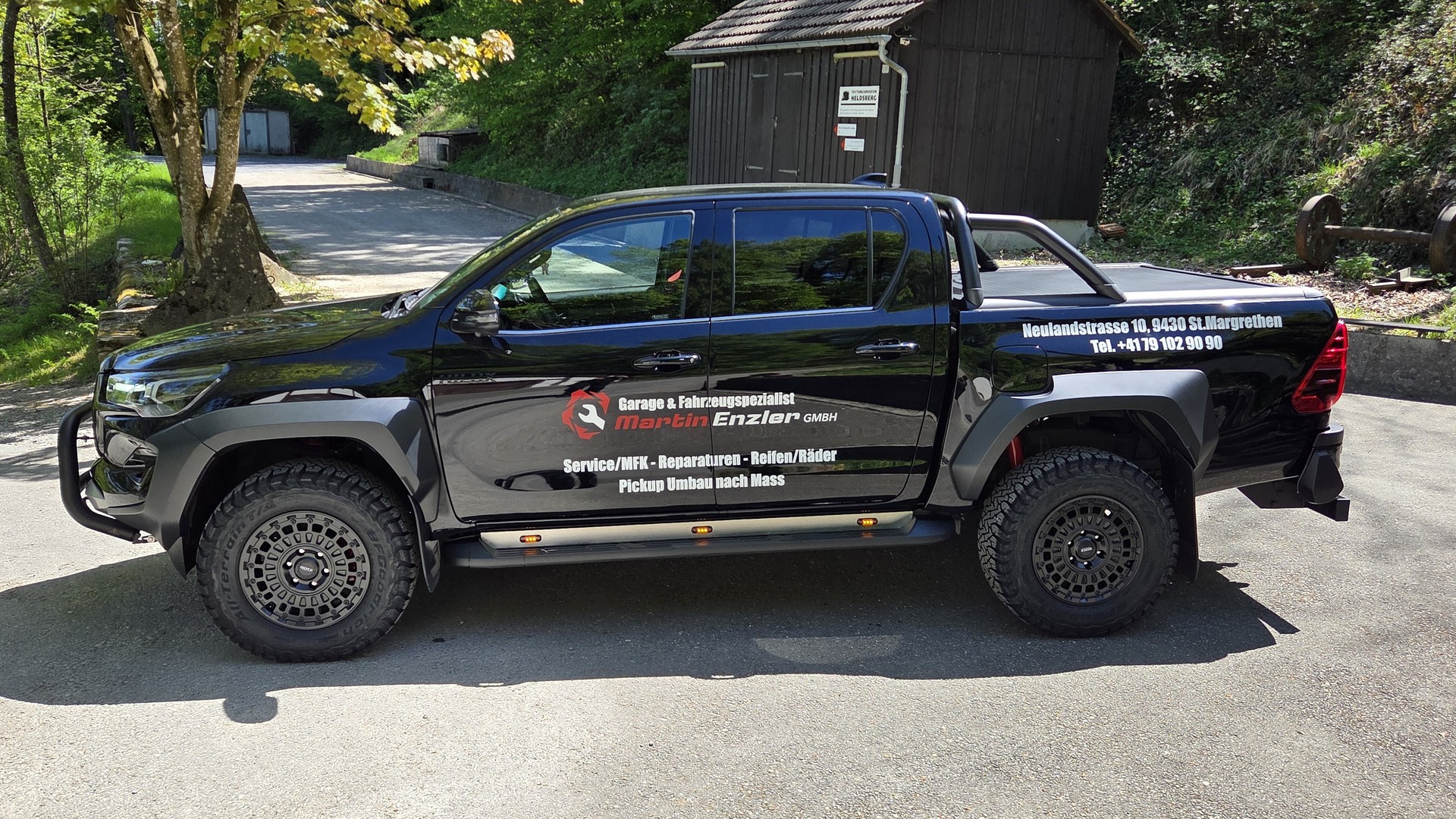 TOYOTA Hilux 2.8D-4D GR II Double Cab 4x4 A-image-5