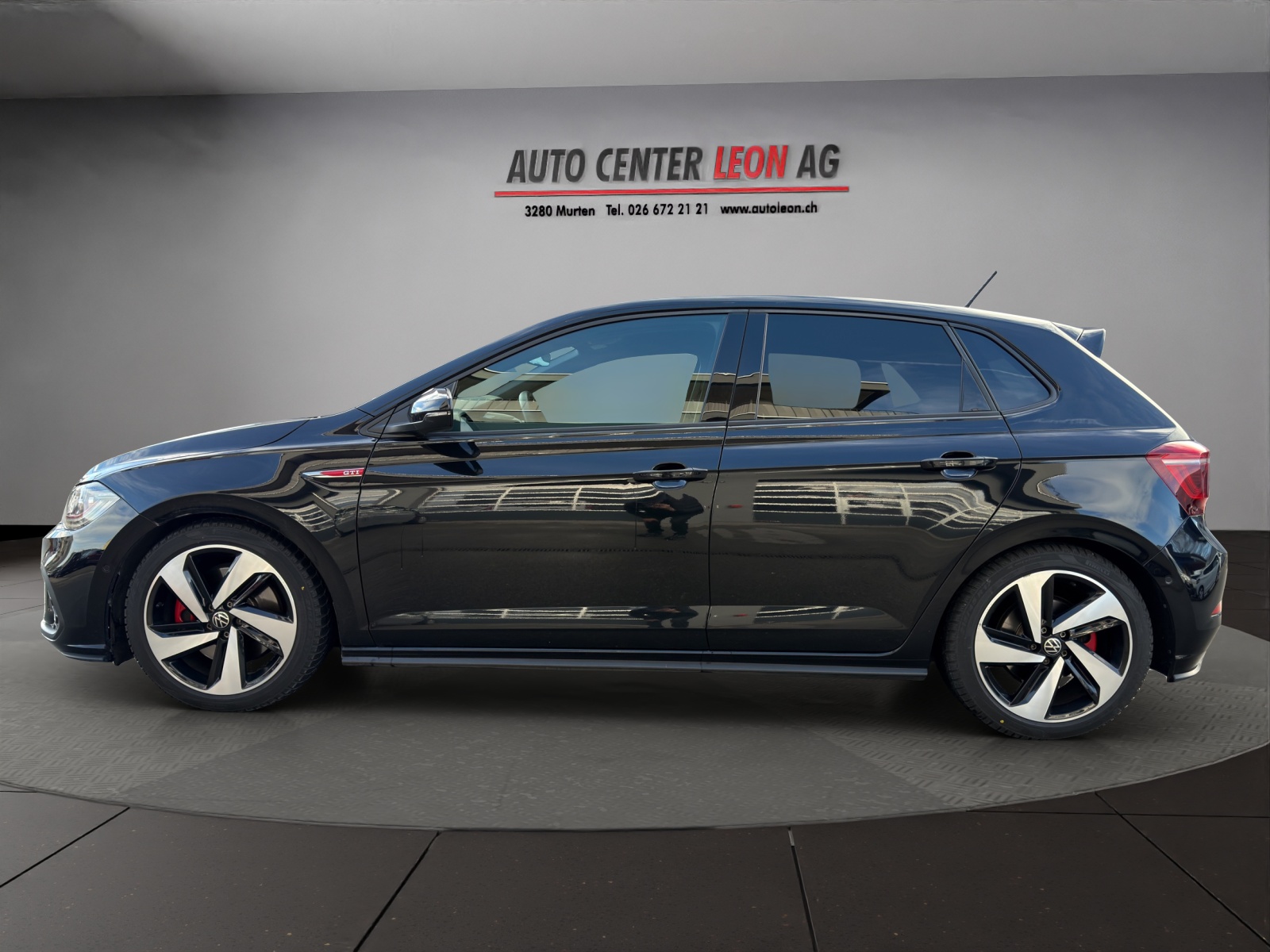 VW Polo 2.0 TSI GTI DSG-image-2