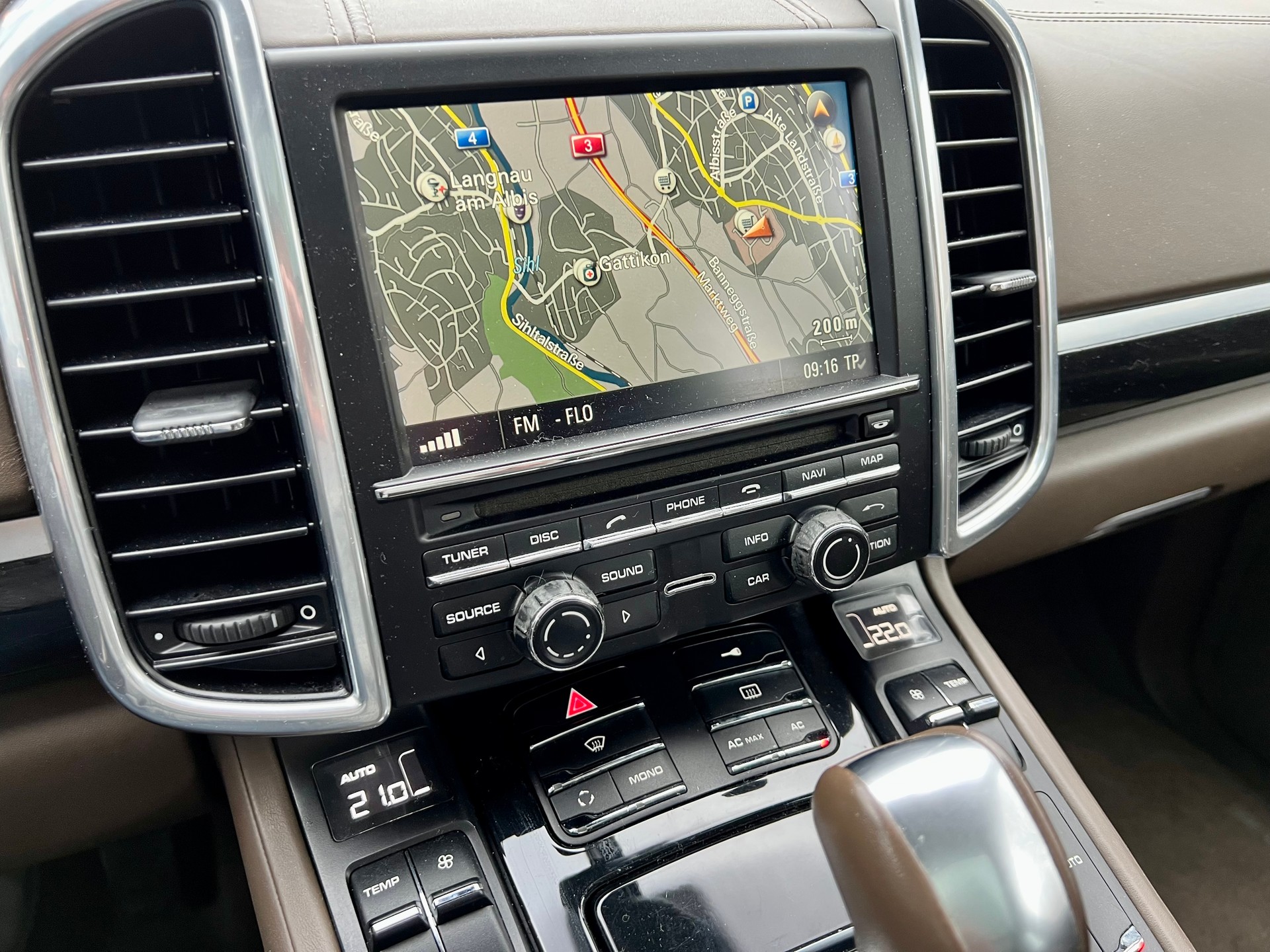 PORSCHE Cayenne Diesel-image-19