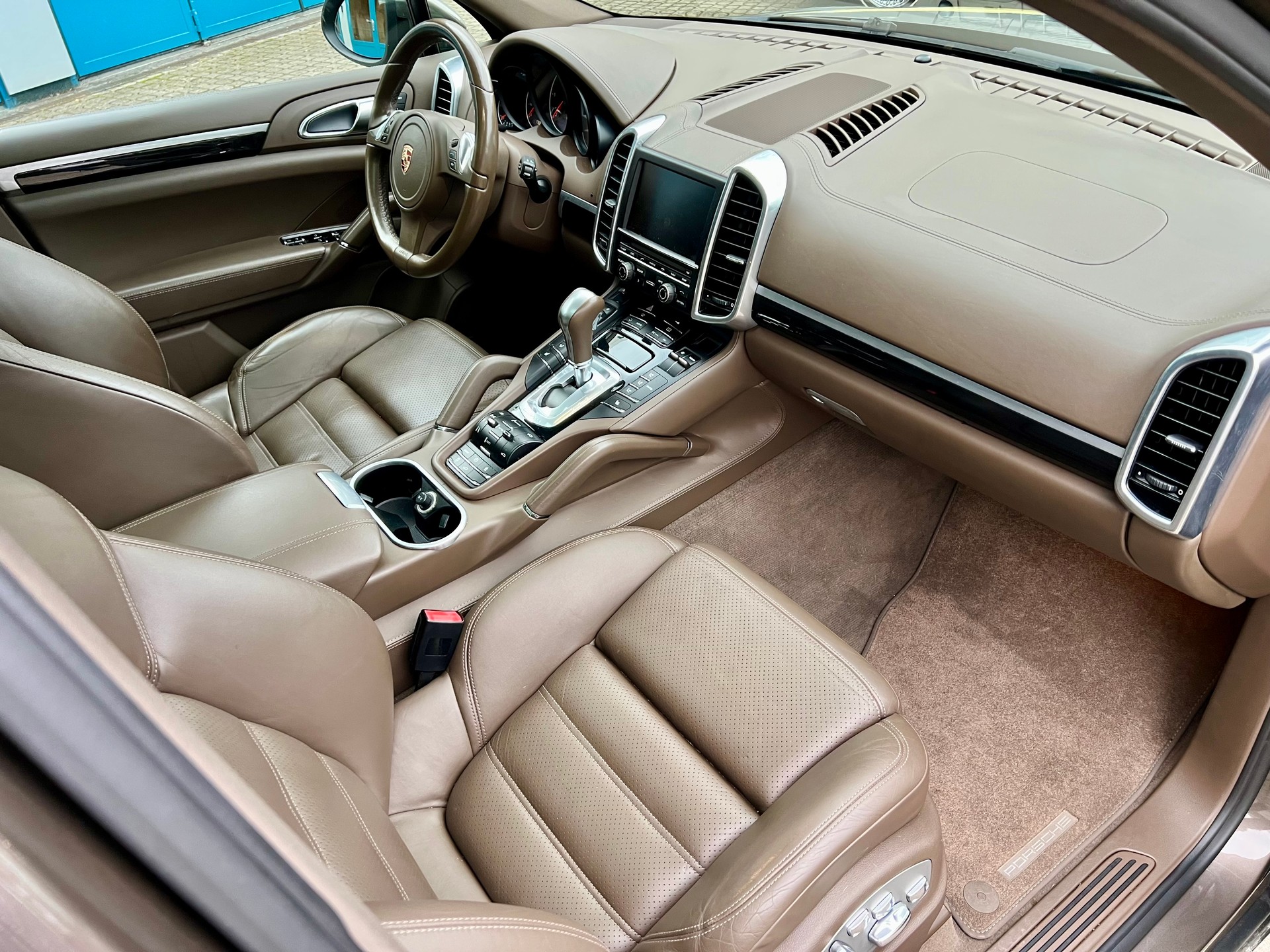 PORSCHE Cayenne Diesel-image-14