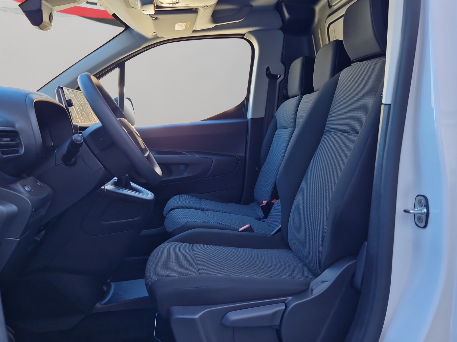 CITROEN Berlingo Van M 1.5 Blue HDi 100 s/s First / Extenso Kabine, Pack City / CH-Herstellergarantie / Leasing 2.99% 36 Mte.-image-8