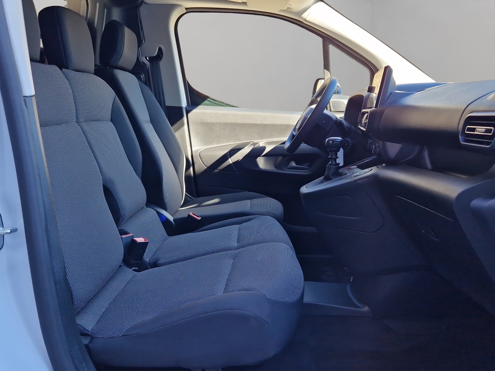 CITROEN Berlingo Van M 1.5 Blue HDi 100 s/s First / Extenso Kabine, Pack City / CH-Herstellergarantie / Leasing 2.99% 36 Mte.-image-9